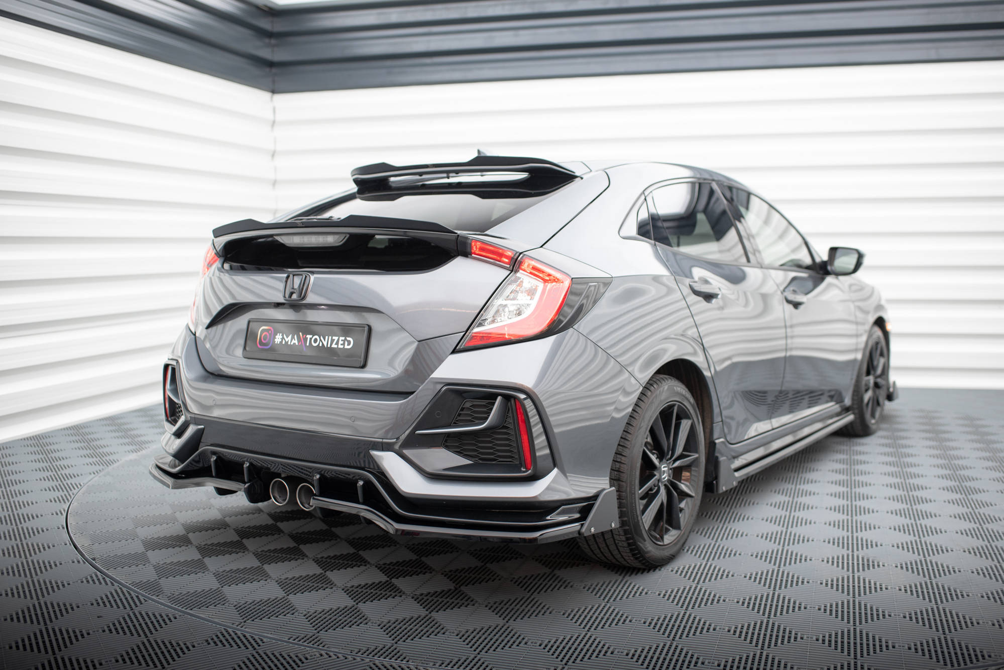 Maxton Design Niedriger Spoiler CAP passend für Honda Civic Sport Mk 10 schwarz Hochglanz