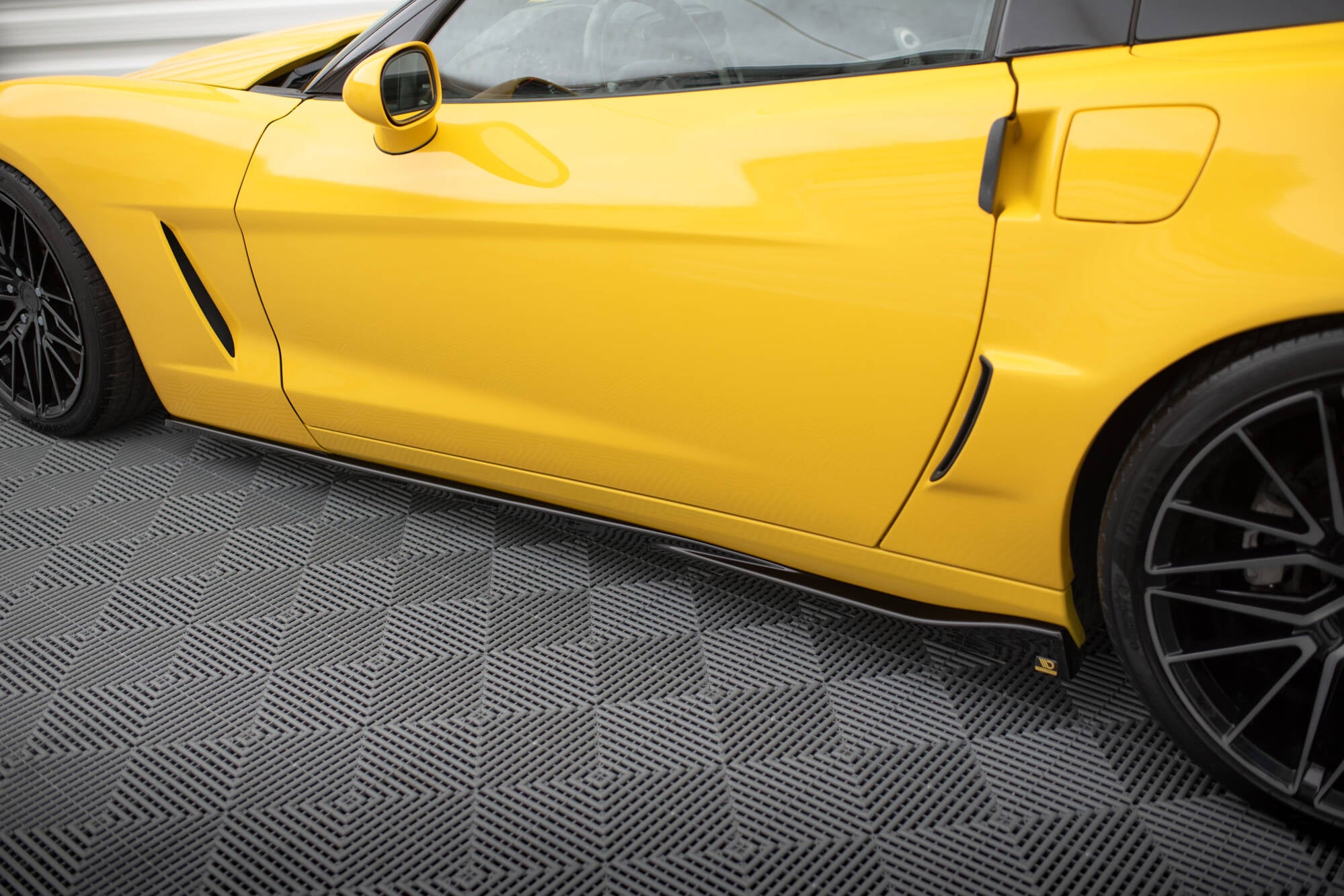 Maxton Design Street+ Seitenschweller Leisten passend für Chevrolet Corvette C6 schwarz Hochglanz
