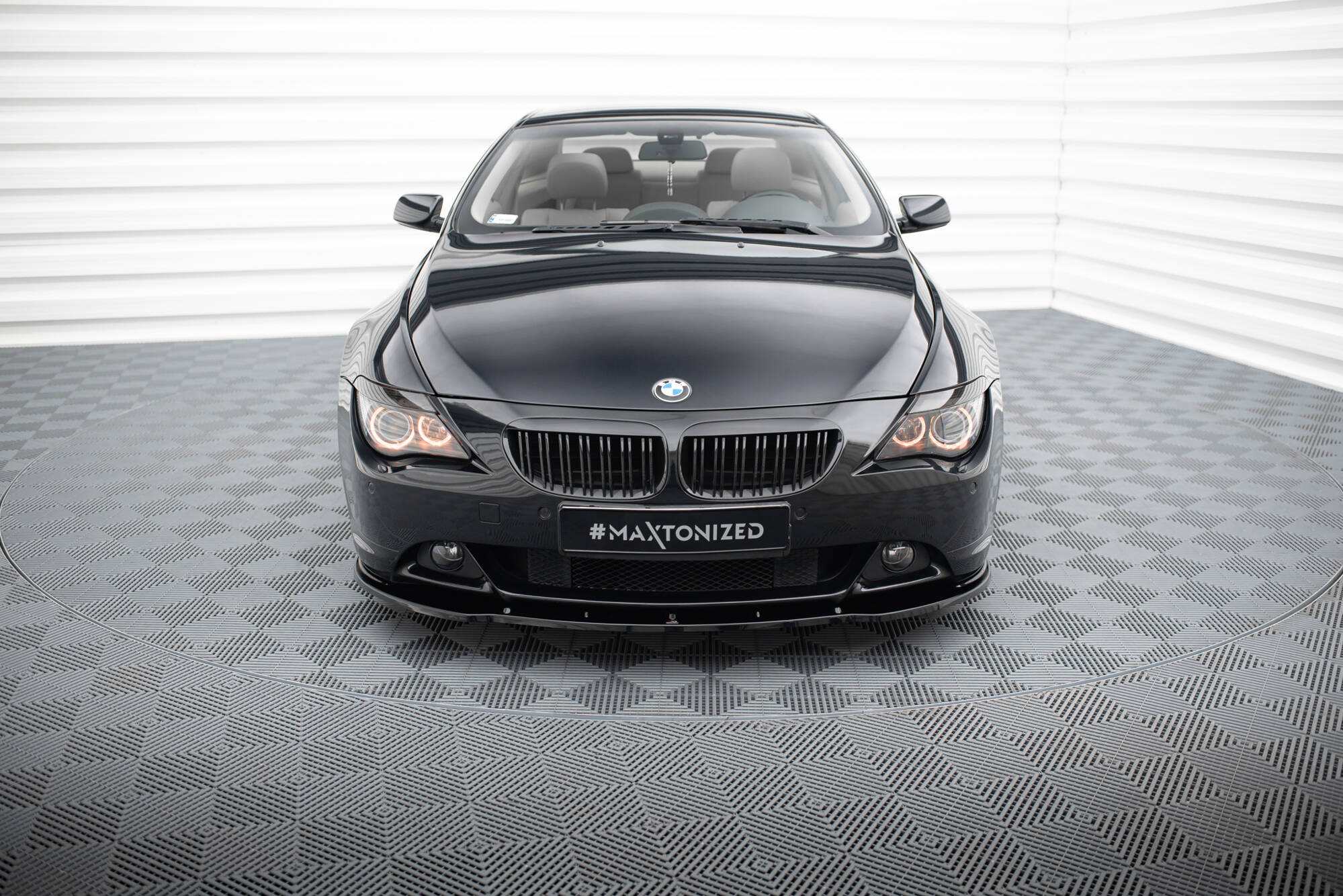 Maxton Design Street+ Spoilerlippe Front Ansatz V.1 passend für BMW 6er Coupe E63 / Cabrio E64 schwarz Hochglanz