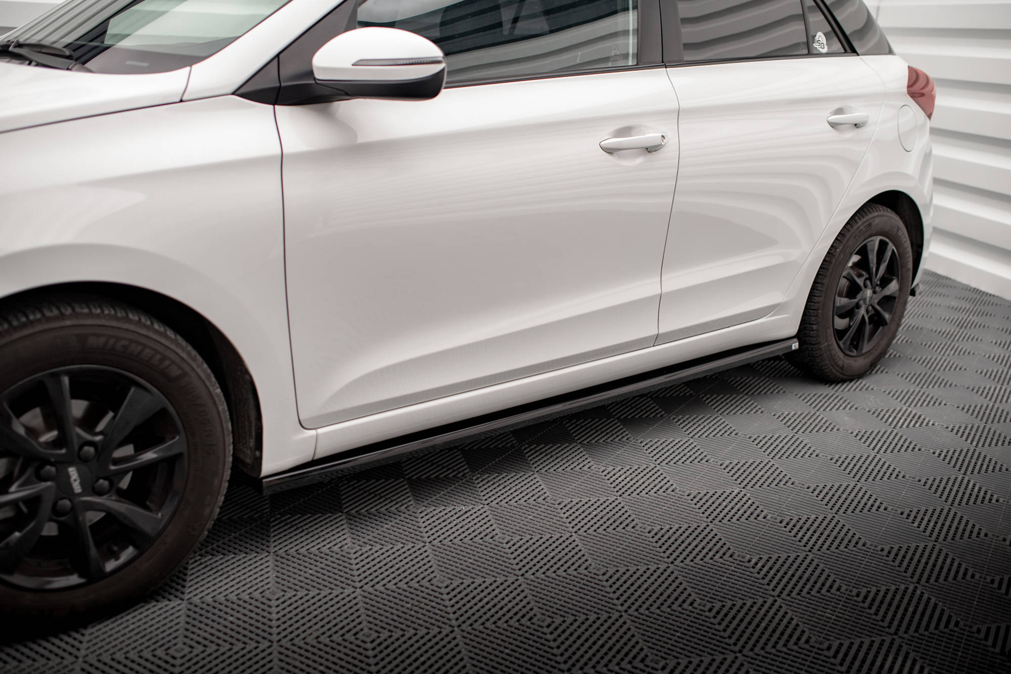 Maxton Design Street+ Seitenschweller Leisten passend für Hyundai I20 Mk2 Facelift schwarz Hochglanz