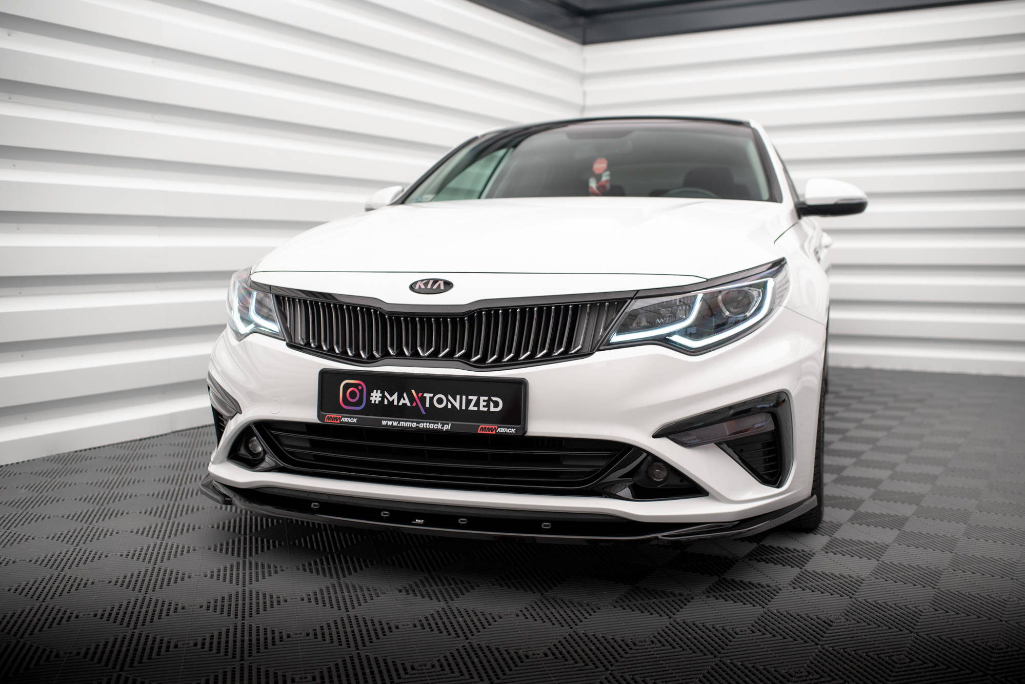 Maxton Design Street+ Spoilerlippe Front Ansatz V.2 passend für Kia Optima Mk4 Facelift schwarz Hochglanz