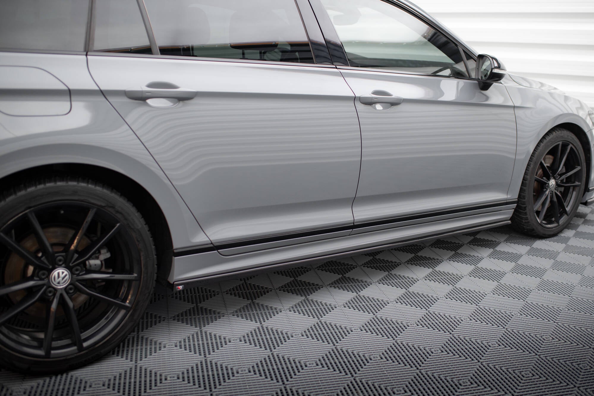 Maxton Design Street+ Seitenschweller Leisten passend für VW Passat R-Line B8 Facelift schwarz Hochglanz