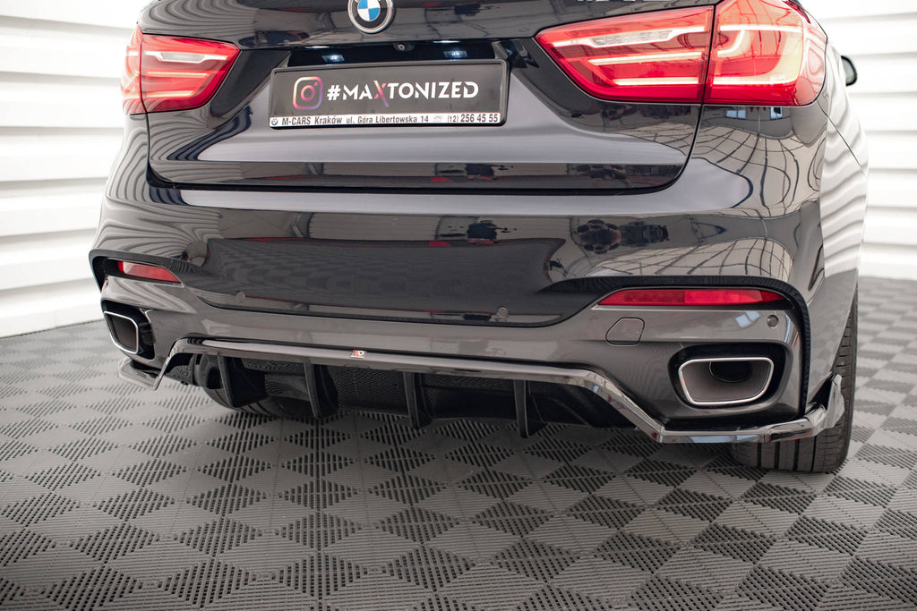 Maxton Design Street+ Mittlerer Diffusor RACE passend für BMW X6 M-Paket F16 schwarz Hochglanz