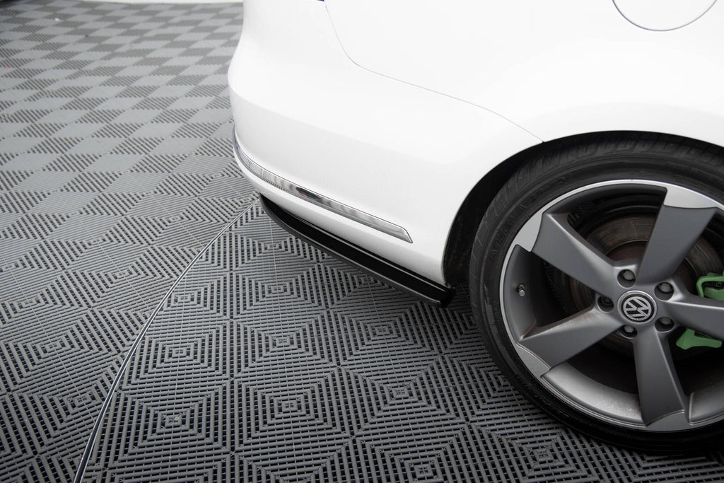 Maxton Design Heck Ansatz Flaps Diffusor passend für VW Passat Variant B7 schwarz Hochglanz