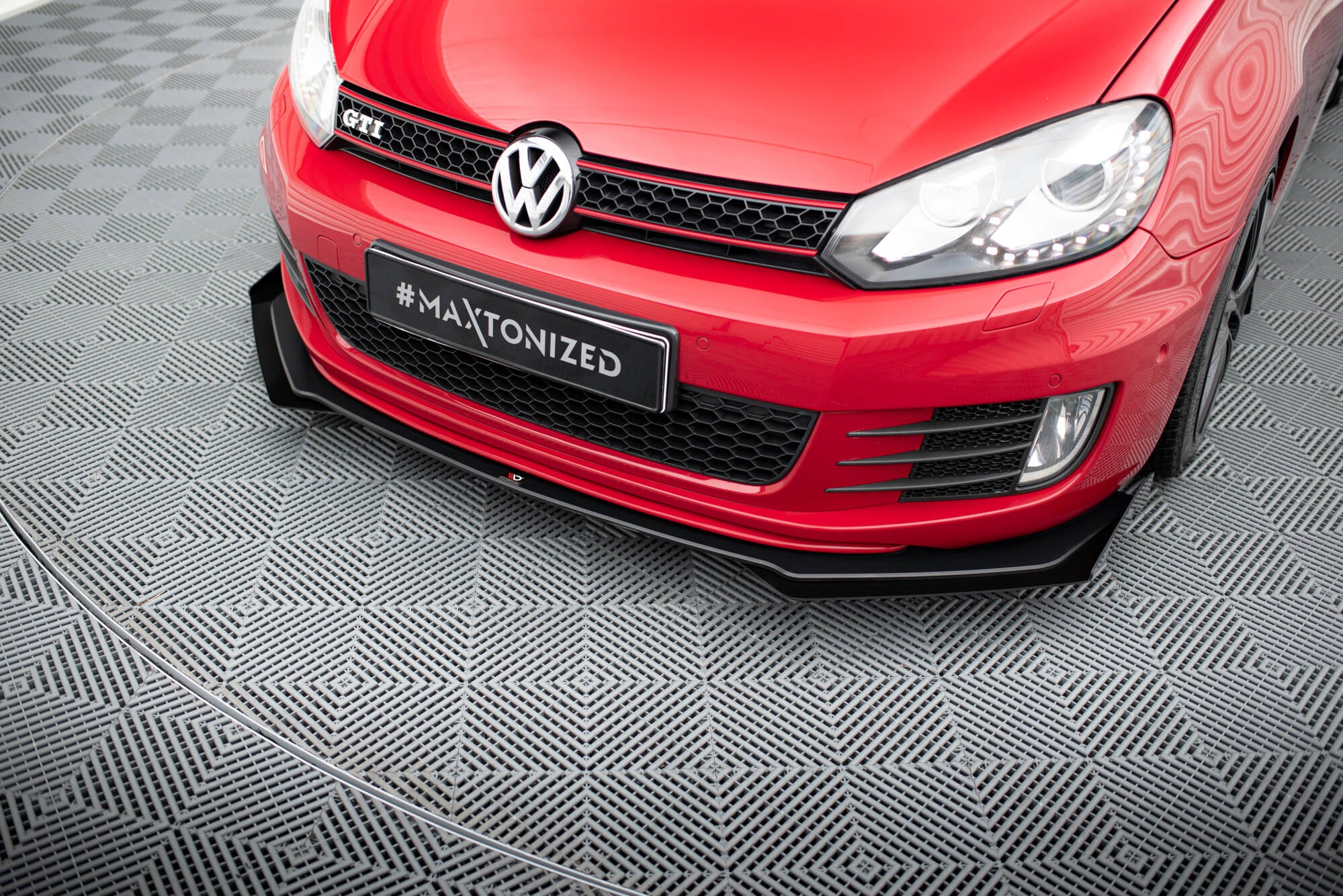 Maxton Design Street Pro Street+ Spoilerlippe Front Ansatz passend für V.3 + Flaps passend für VW Golf GTI Mk6 schwarz Hochglanz