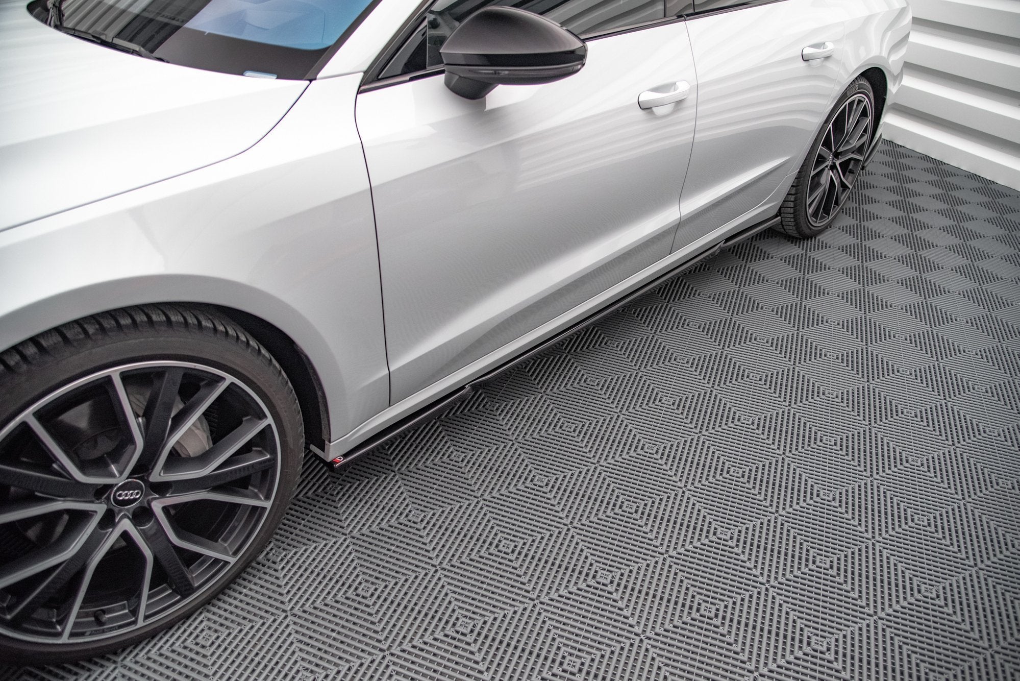 Maxton Design Street+ Seitenschweller Leisten passend für Audi A7 C8 schwarz Hochglanz
