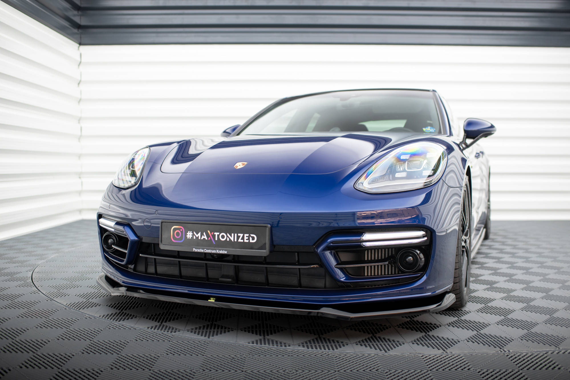 Maxton Design Street+ Spoilerlippe Front Ansatz V.1 passend für Porsche Panamera E-Hybrid 971 Facelift schwarz Hochglanz