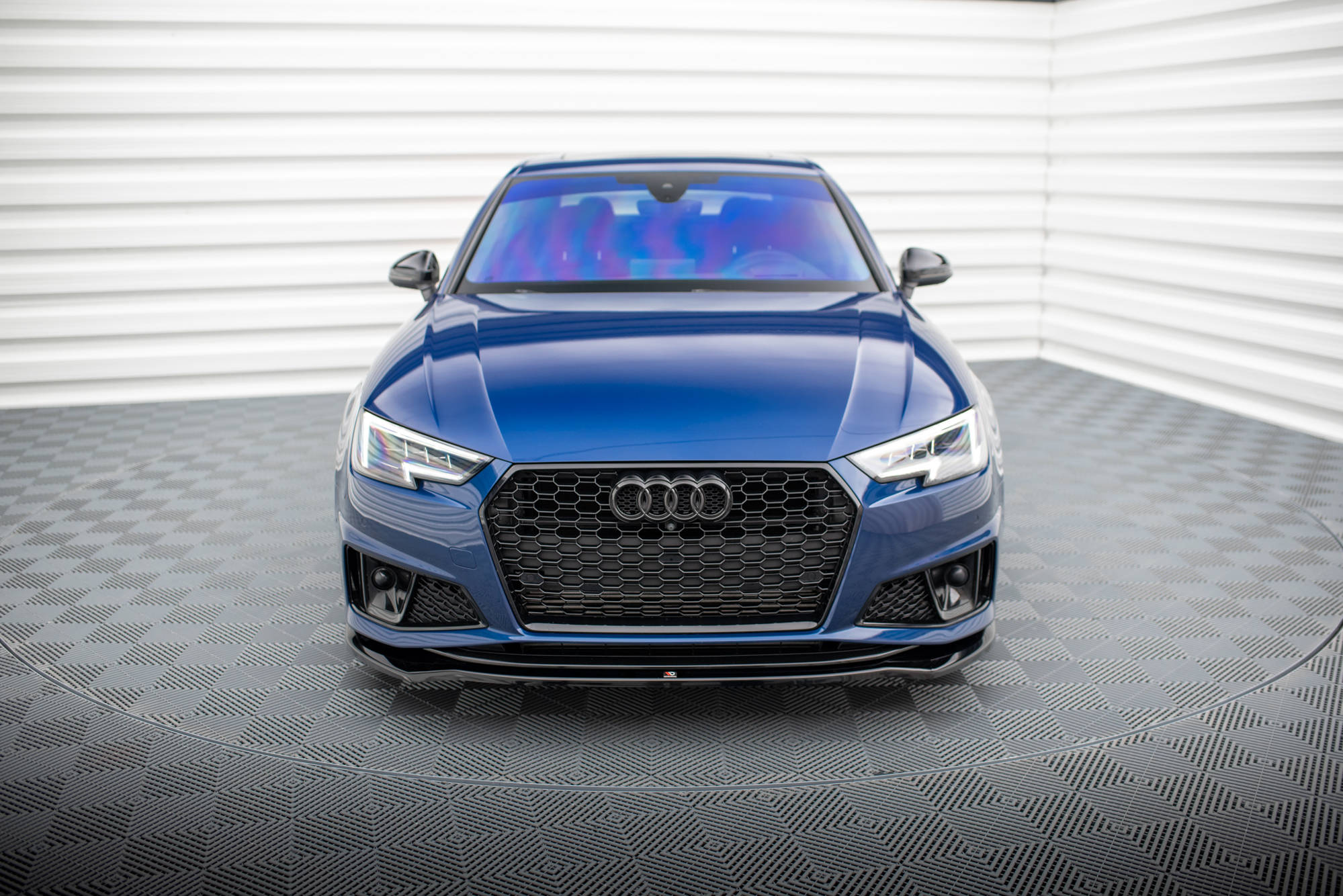 Maxton Design Street+ Spoilerlippe Front Ansatz V.2 passend für Audi A4 Competition B9 schwarz Hochglanz