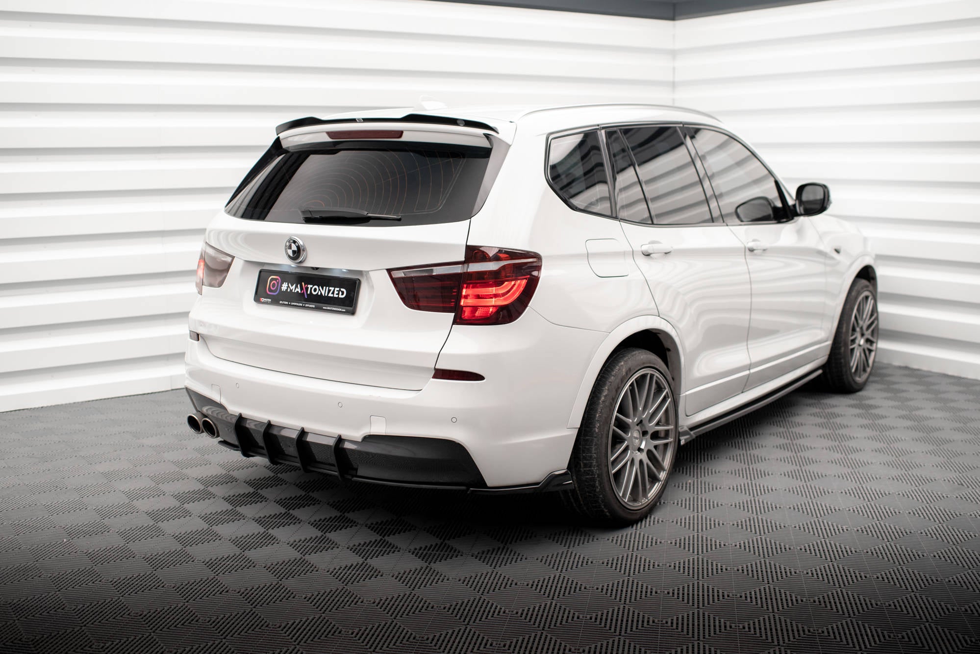 Maxton Design Spoiler CAP passend für BMW X3 M-Paket F25 schwarz Hochglanz