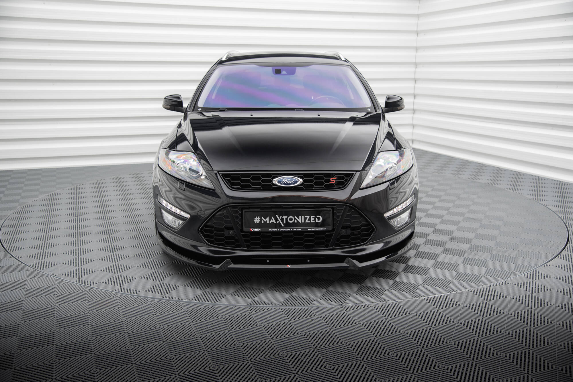 Maxton Design Street+ Spoilerlippe Front Ansatz V.2 passend für Ford Mondeo ST-Line Kombi Mk4 Facelift schwarz Hochglanz