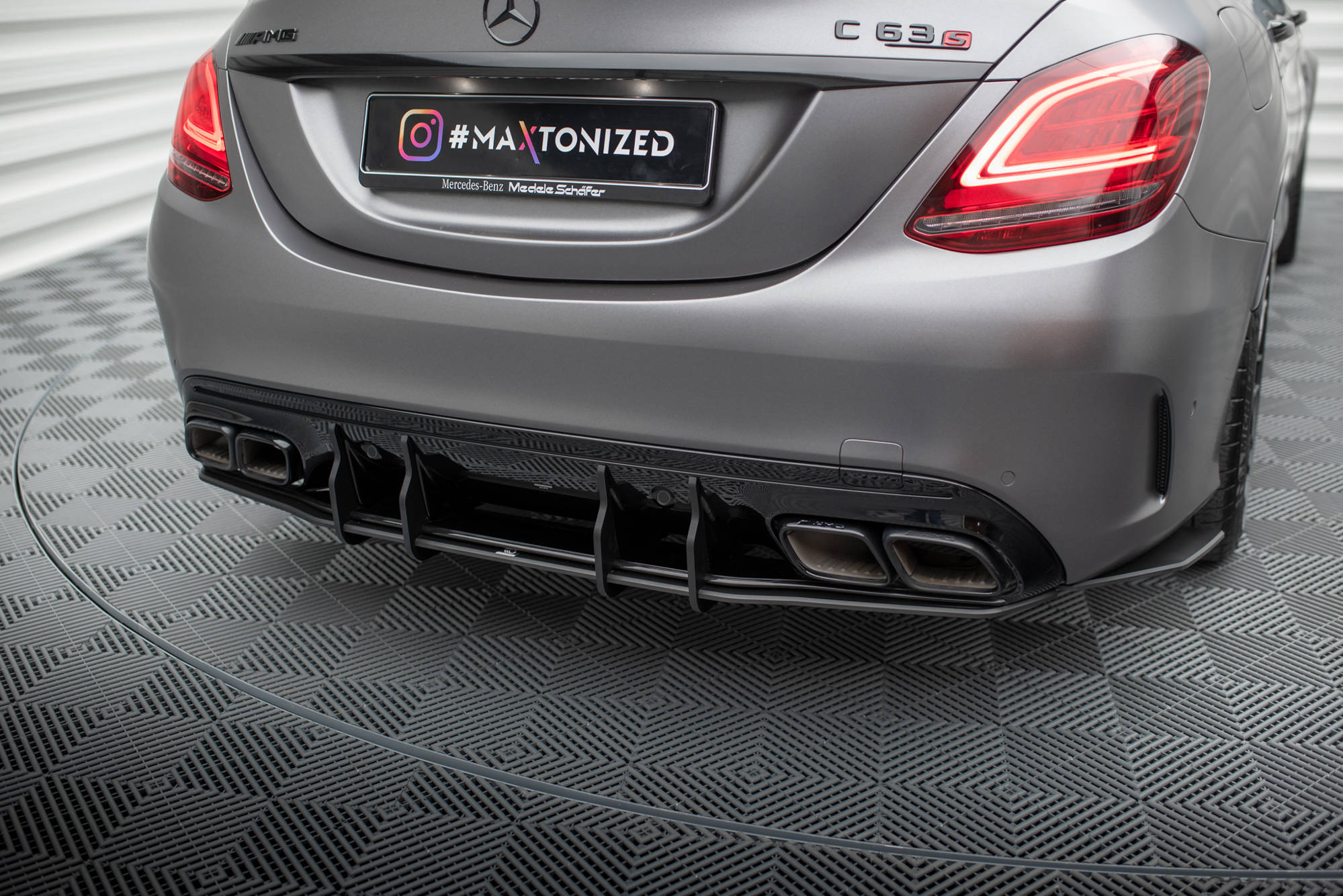 Maxton Design Street Pro Heckschürze passend für Mercedes-AMG C63 Limousine / Kombi W205 Facelift