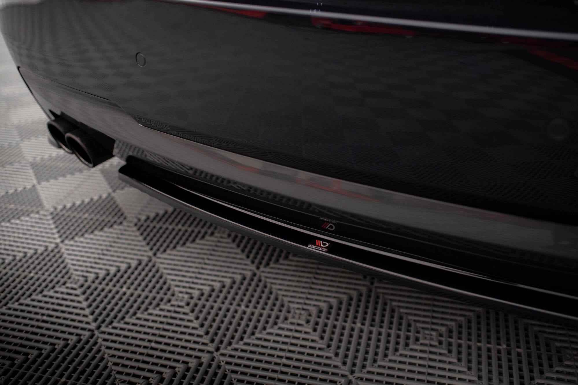 Maxton Design Diffusor Heck Ansatz passend für BMW 5er M-Paket F10 / F11 schwarz Hochglanz