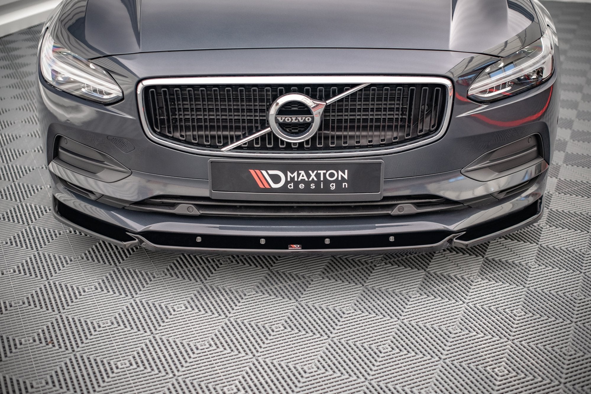 Maxton Design Street+ Spoilerlippe Front Ansatz V.1 passend für Volvo V90 Mk2 schwarz Hochglanz