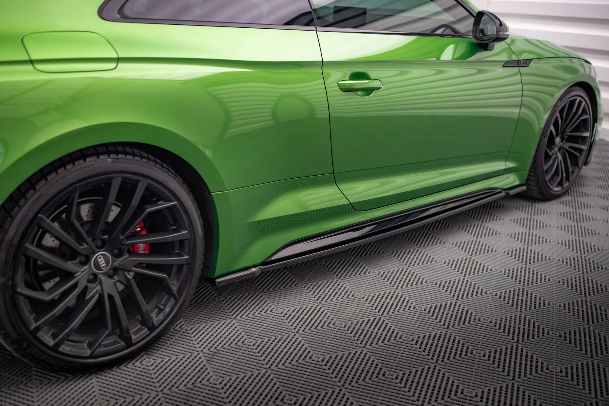 Maxton Design Street+ Seitenschweller Leisten passend für Audi RS5 Coupe F5 Facelift schwarz Hochglanz