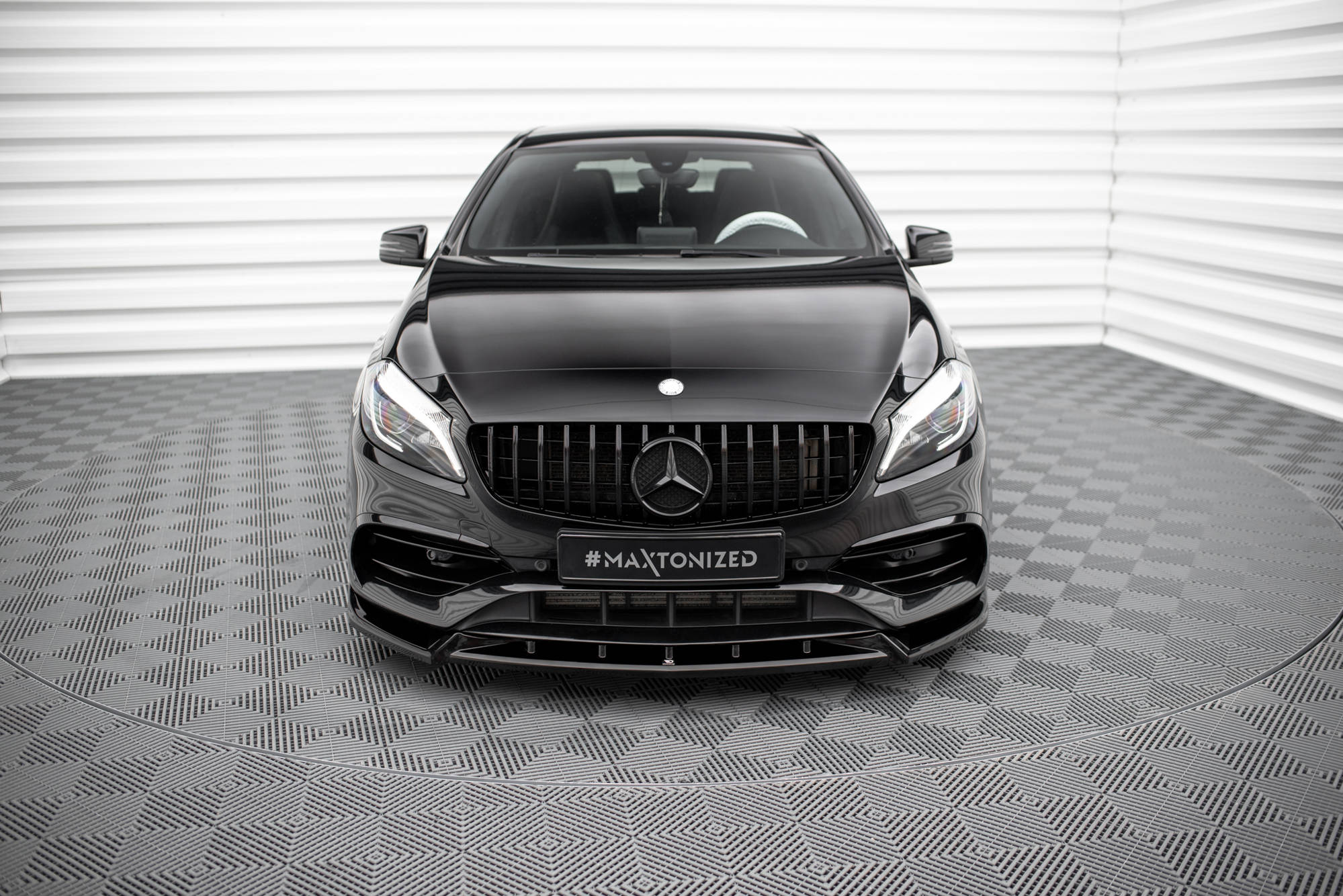 Maxton Design Street+ Spoilerlippe Front Ansatz V.2 passend für Mercedes-Benz A AMG-Line W176 Facelift schwarz Hochglanz