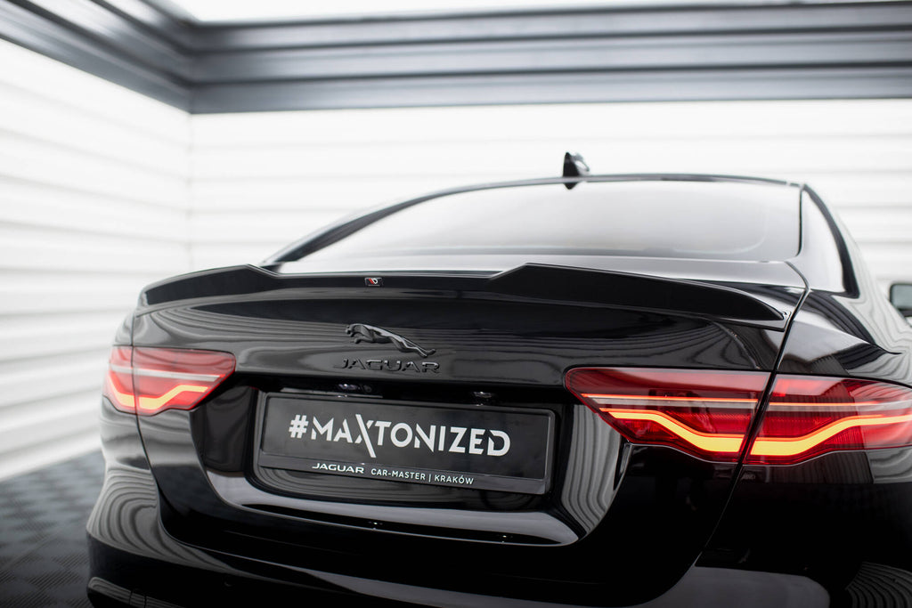 Maxton Design Spoiler CAP 3D passend für Jaguar XE X760 Facelift schwarz Hochglanz