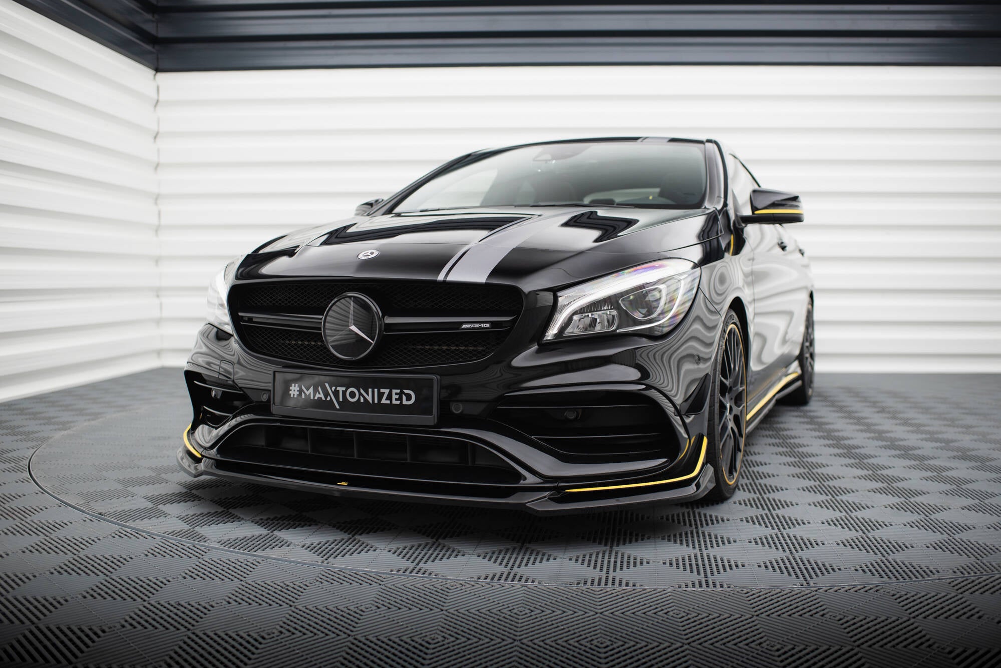 Maxton Design Street+ Spoilerlippe Front Ansatz V.4 passend für Mercedes-AMG CLA 45 Aero C117 Facelift schwarz Hochglanz