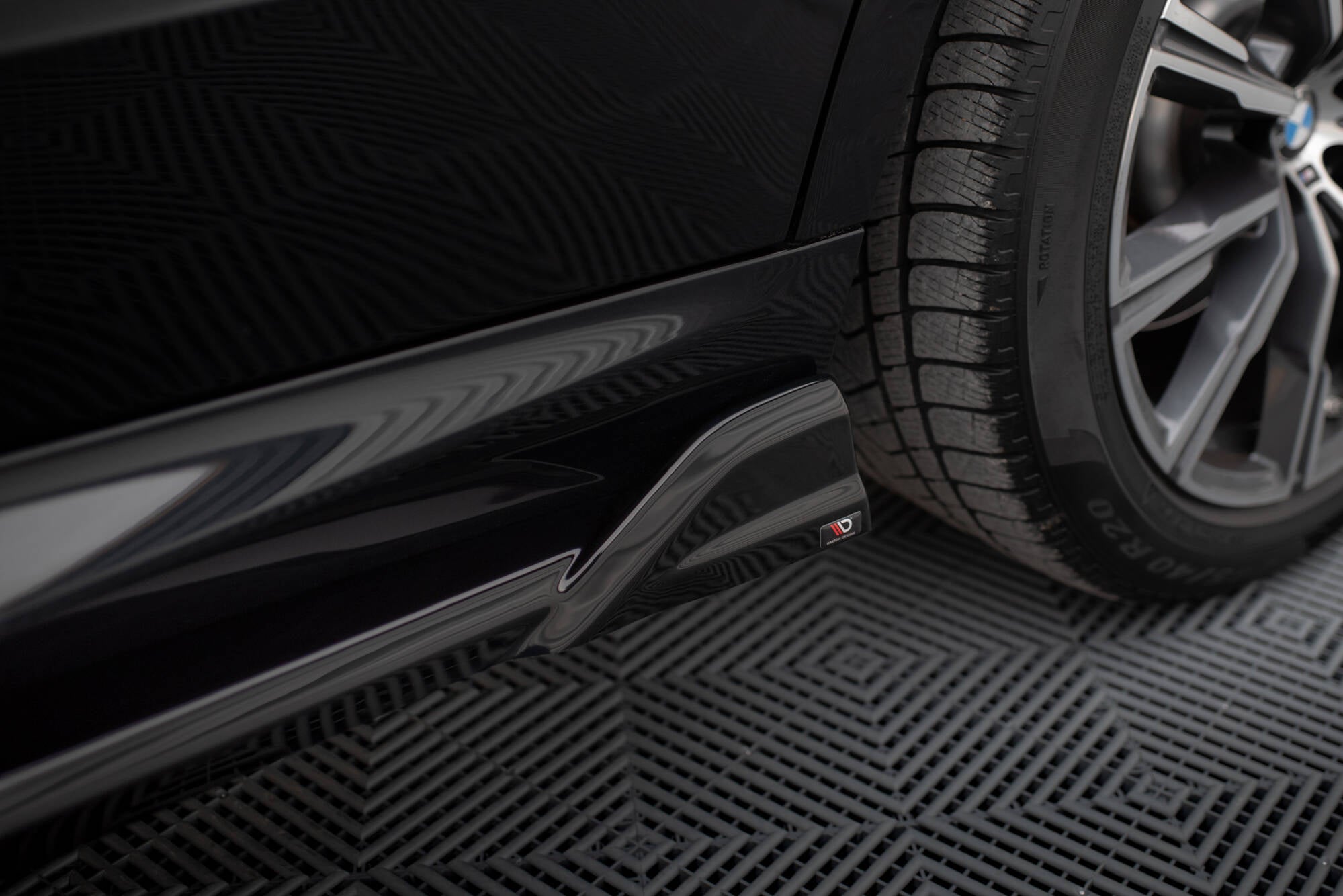 Maxton Design Street+ Seitenschweller Leisten V.2 passend für BMW X5 M-Paket G05 schwarz Hochglanz