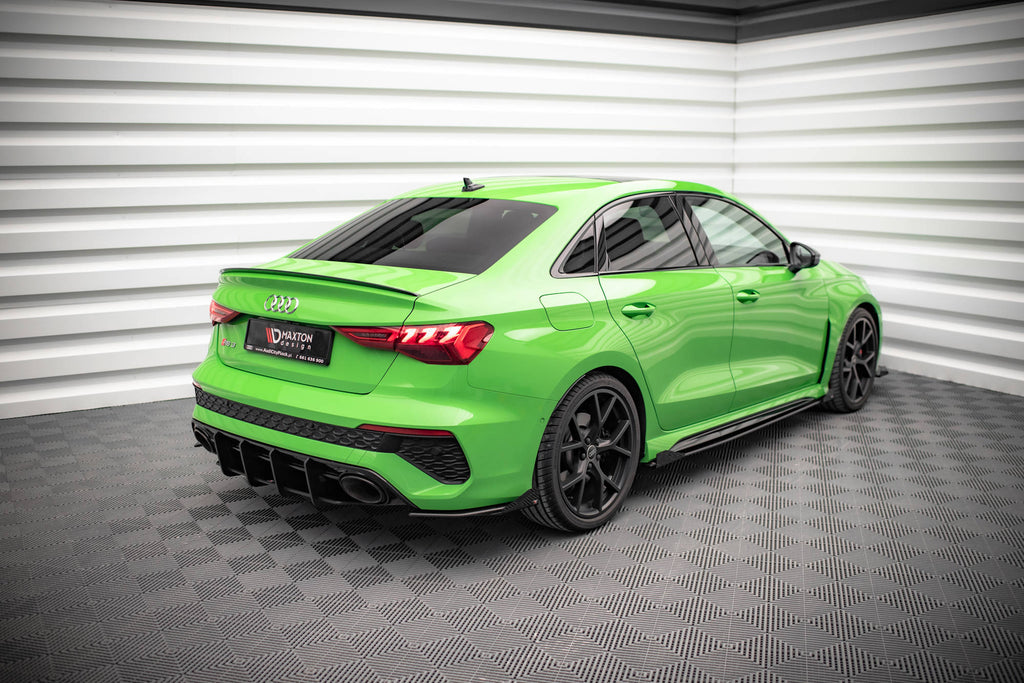 Maxton Design Street Pro Heck Ansatz Flaps Diffusor + Flaps passend für Audi RS3 Limousine 8Y schwarz Hochglanz