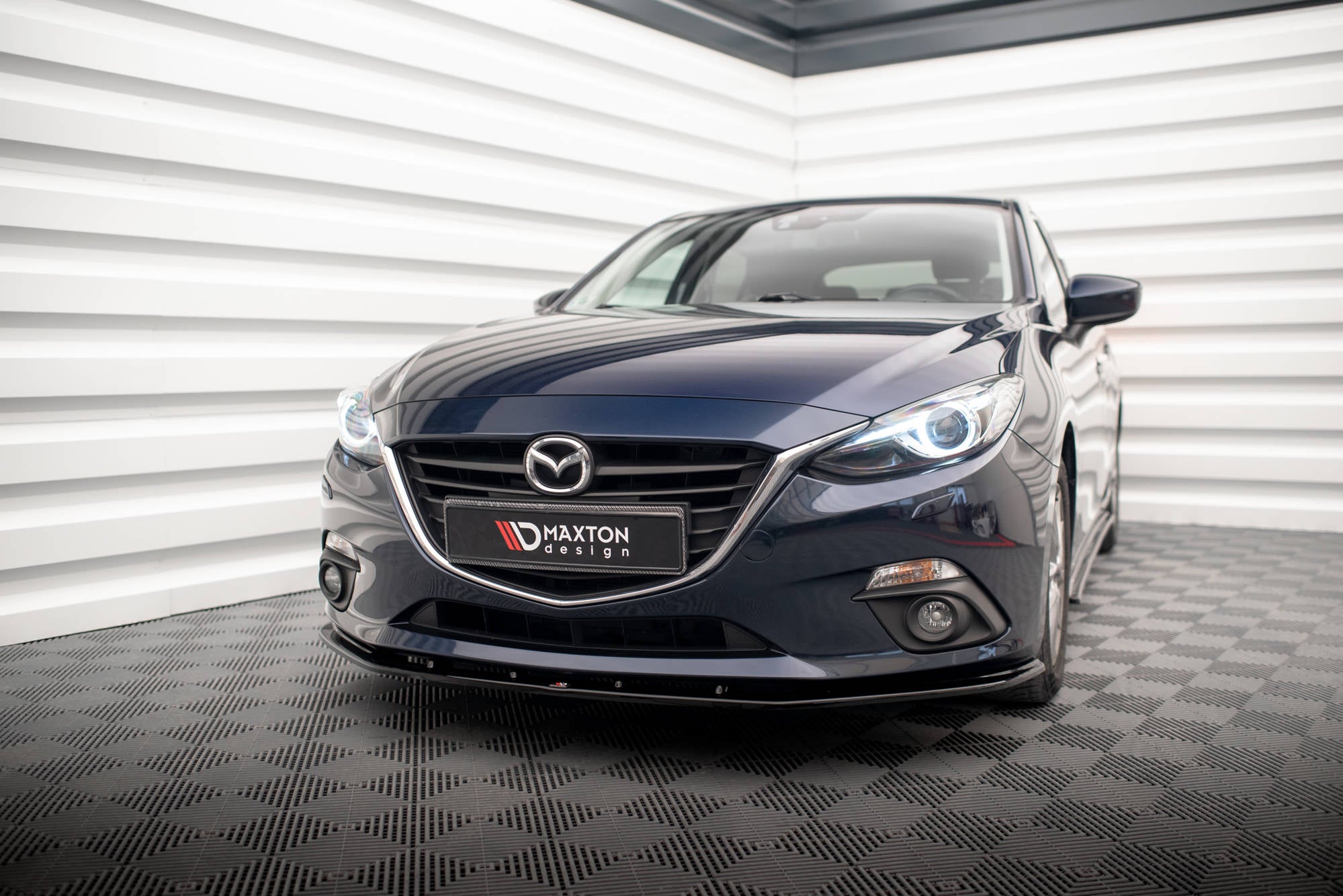 Maxton Design Street+ Spoilerlippe Front Ansatz passend für Mazda 3 Mk3 schwarz Hochglanz