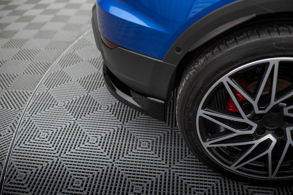 Maxton Design Street+ Mittlerer Diffusor RACE passend für Seat Arona FR Mk1 Facelift schwarz Hochglanz
