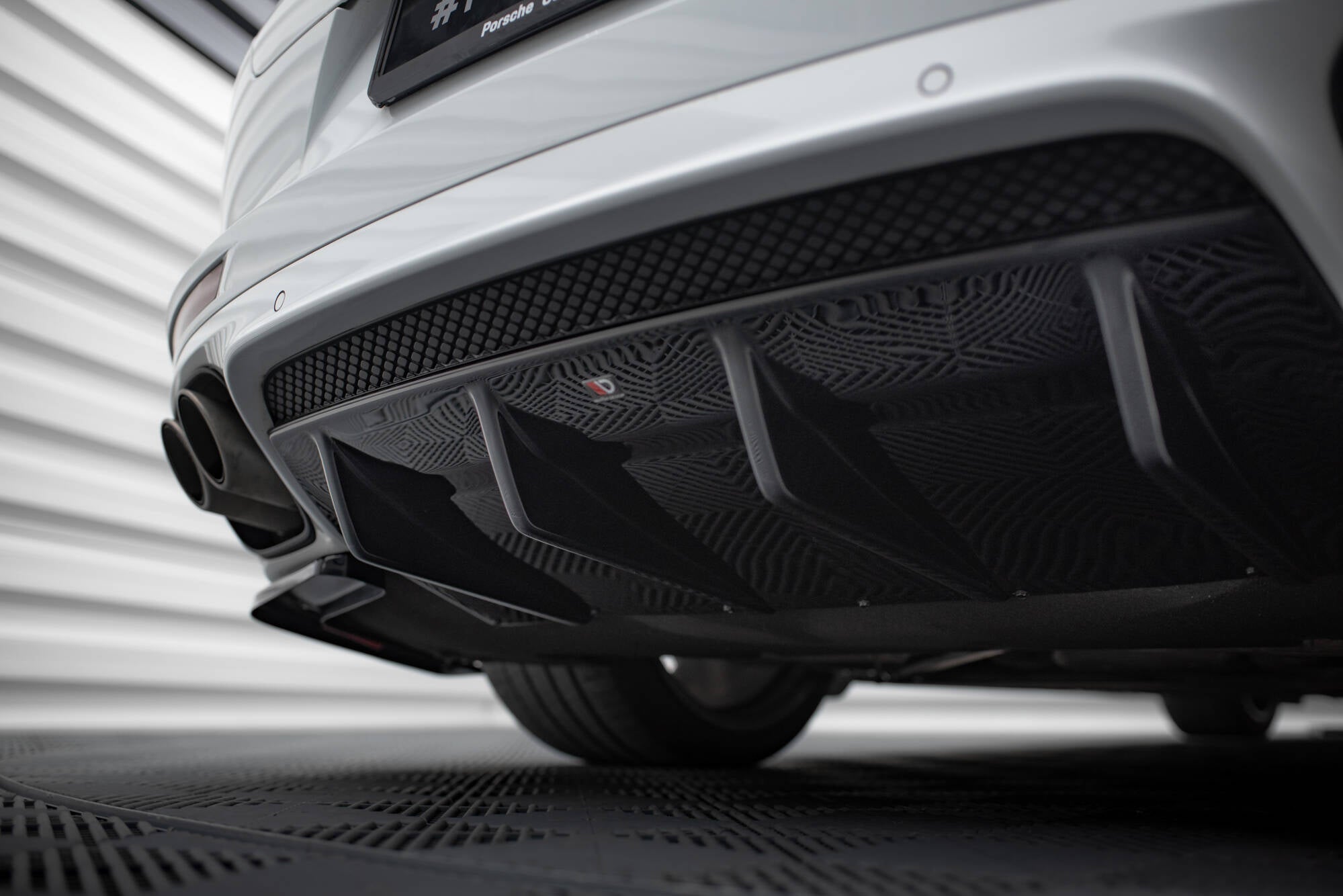 Maxton Design Diffusor Heck Ansatz passend für Porsche Panamera GTS 971 schwarz Hochglanz