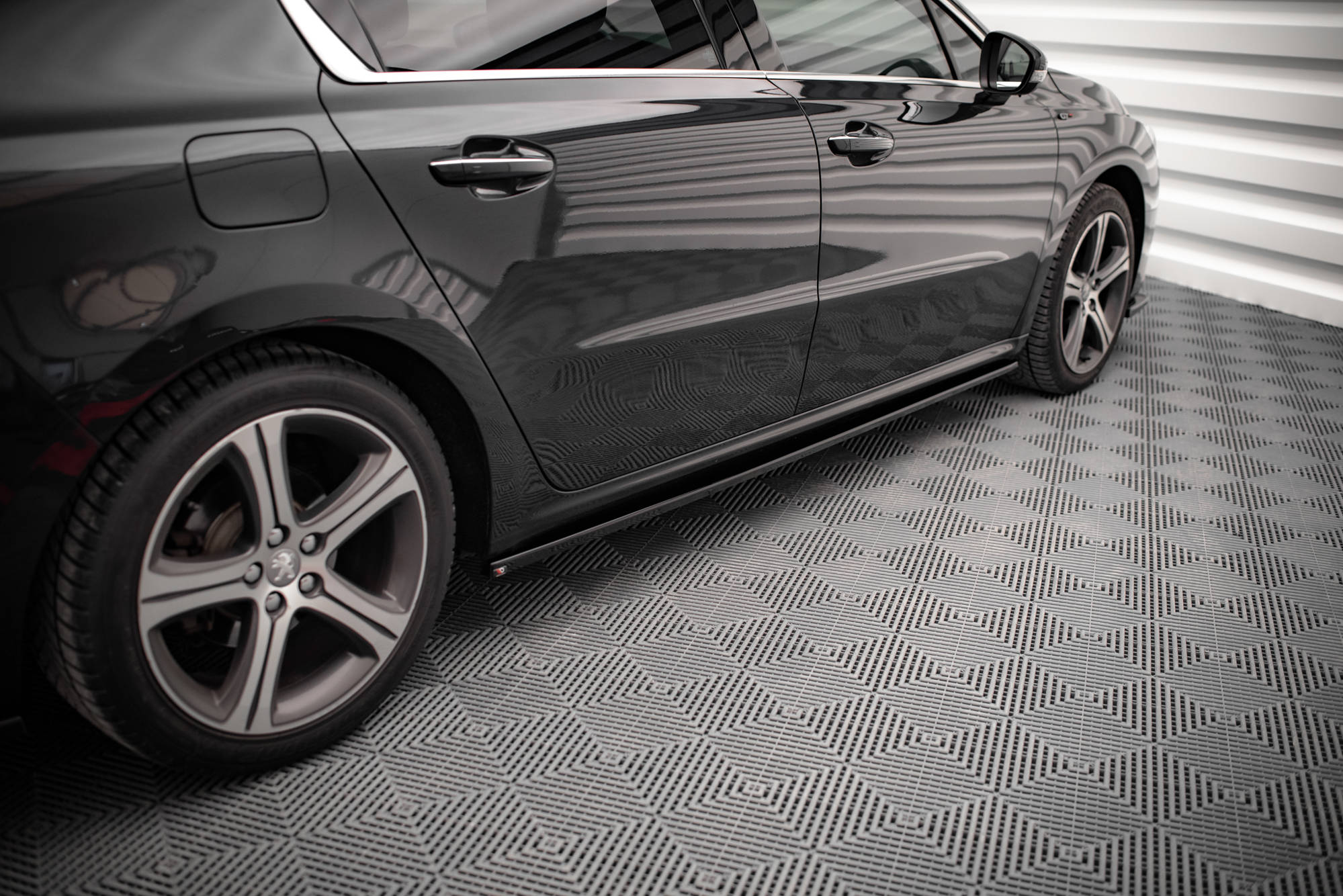 Maxton Design Street+ Seitenschweller Leisten passend für Peugeot 508 GT Mk1 Facelift schwarz Hochglanz