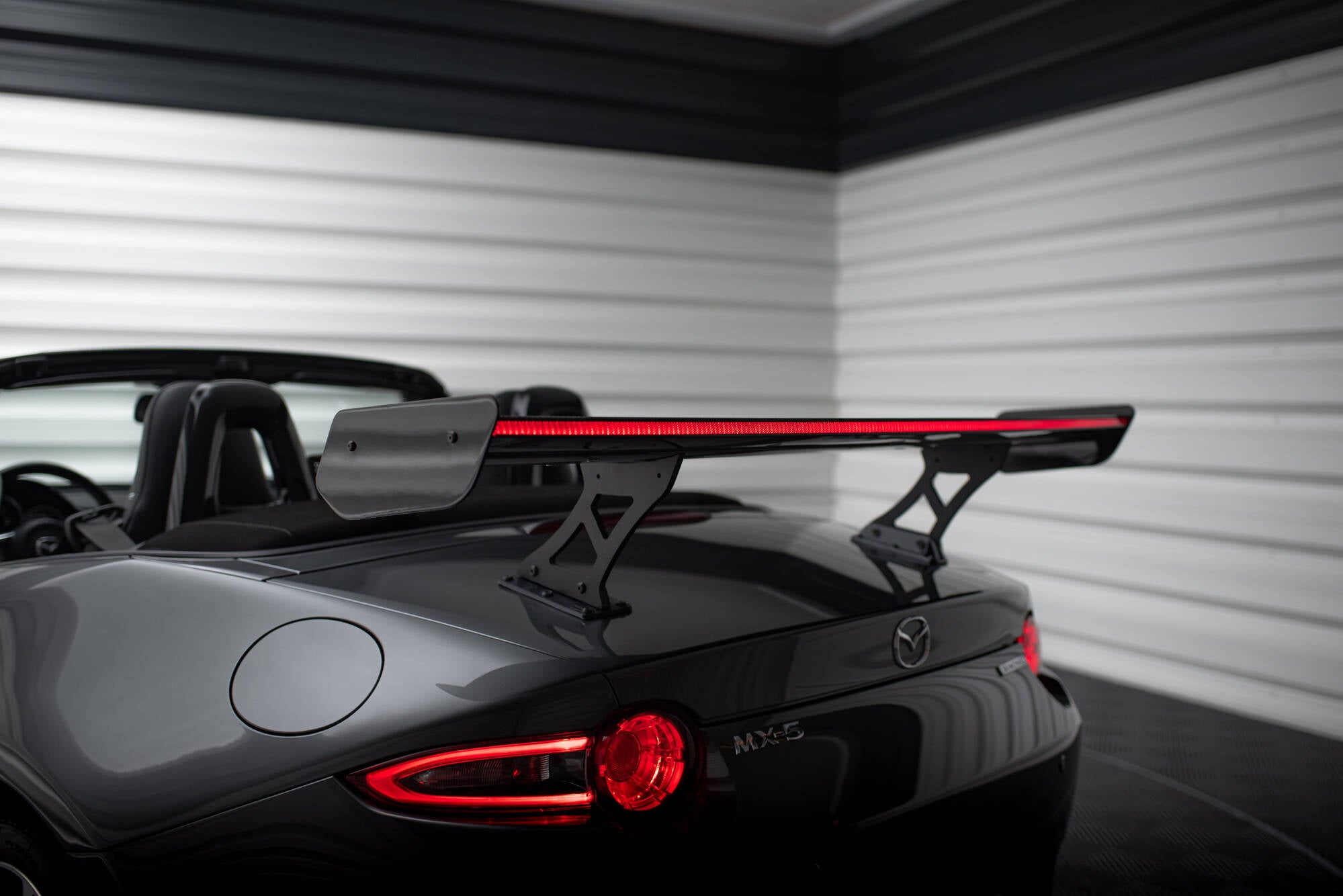 Maxton Design Carbon Spoiler JDM Style + LED Mazda MX-5 ND (Mk4) für Mazda MX-5 Mk4 (ND)