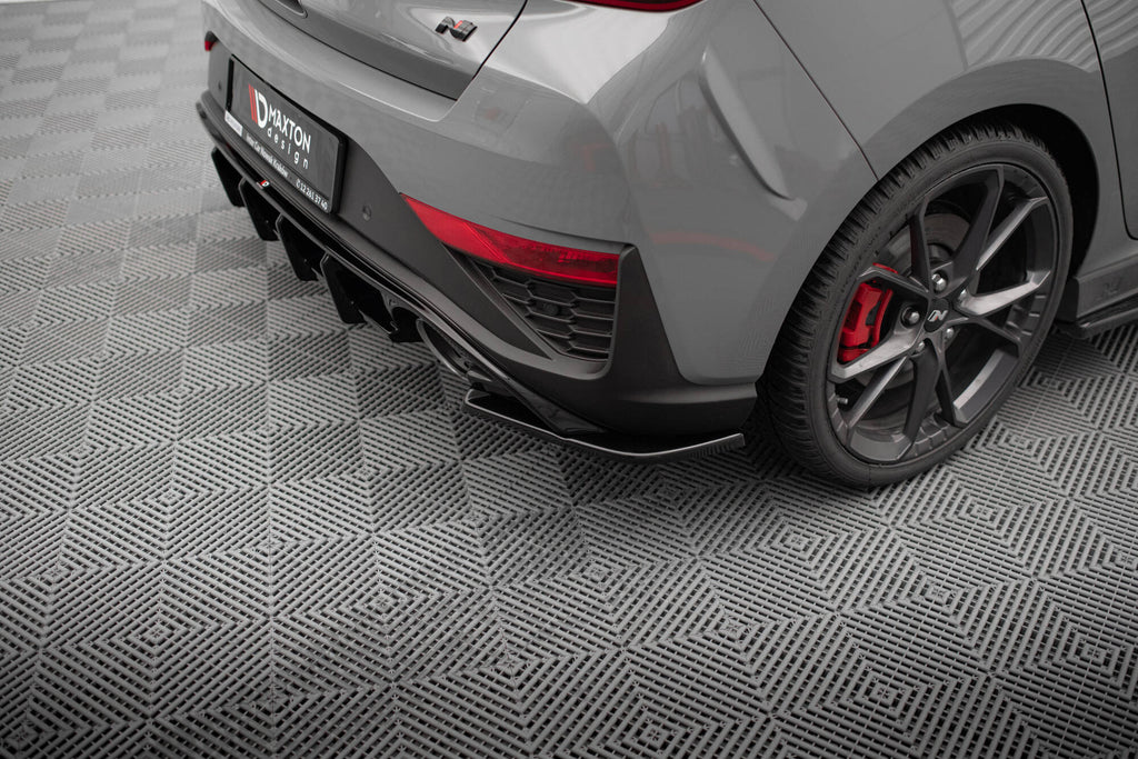Maxton Design Heck Ansatz Flaps Diffusor V.5 passend für Hyundai I30 N Hatchback Mk3 Facelift schwarz Hochglanz
