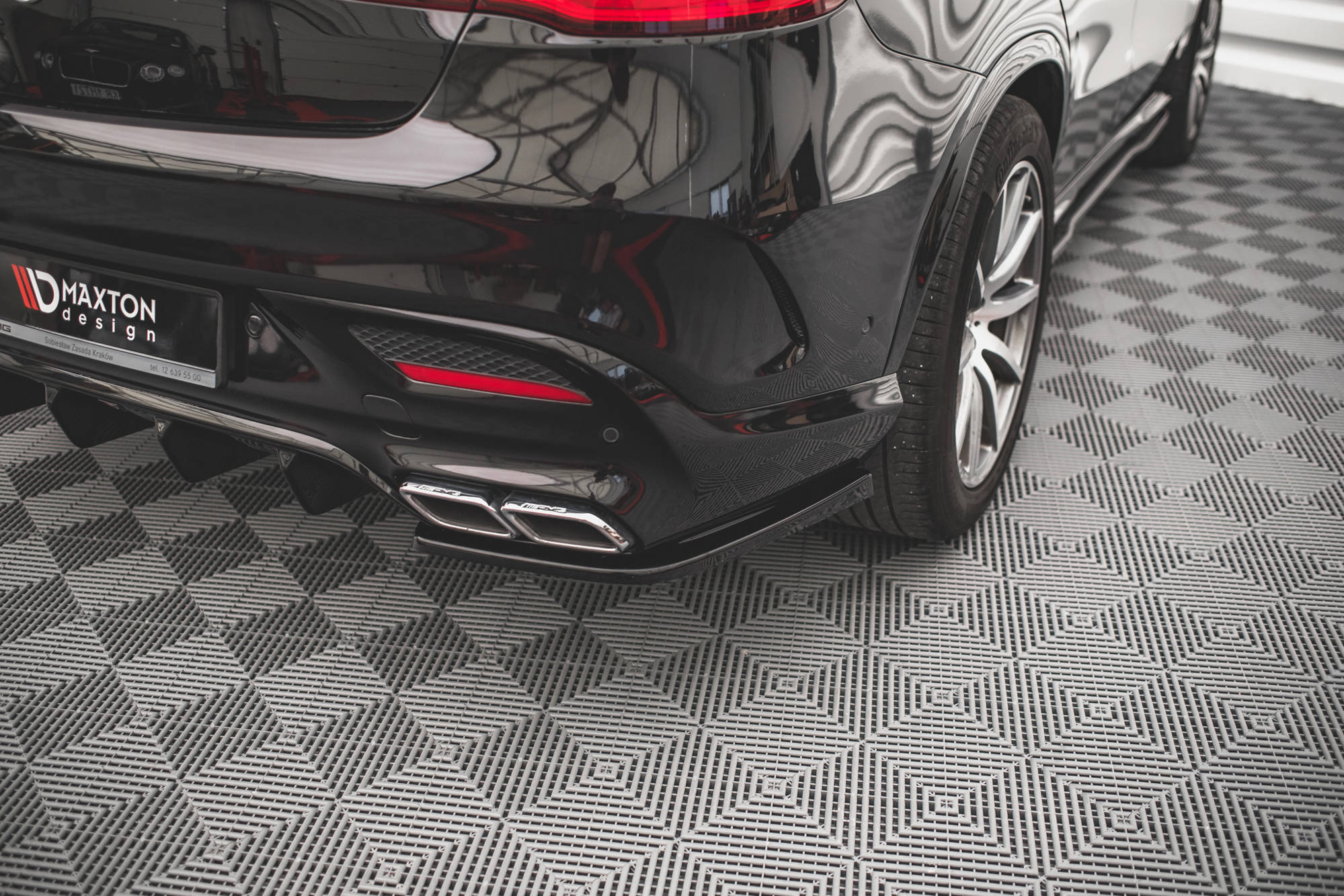 Maxton Design Heck Ansatz Flaps Diffusor V.2 passend für Mercedes-Benz GLE Coupe 63 AMG C292 schwarz Hochglanz