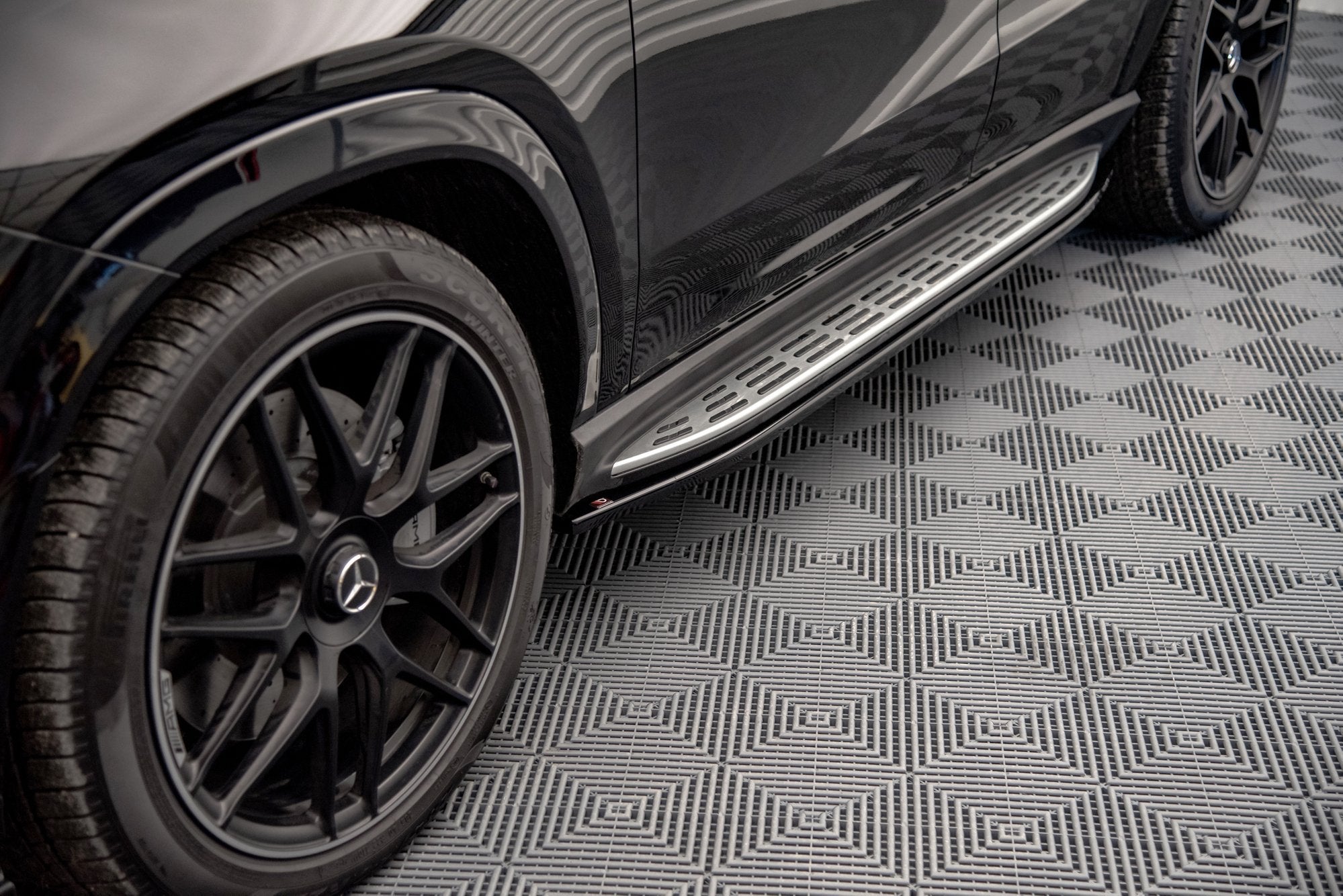 Maxton Design Street+ Seitenschweller Leisten passend für Mercedes-AMG / AMG-Line GLE Coupe C167 / C167 Facelift schwarz Hochglanz