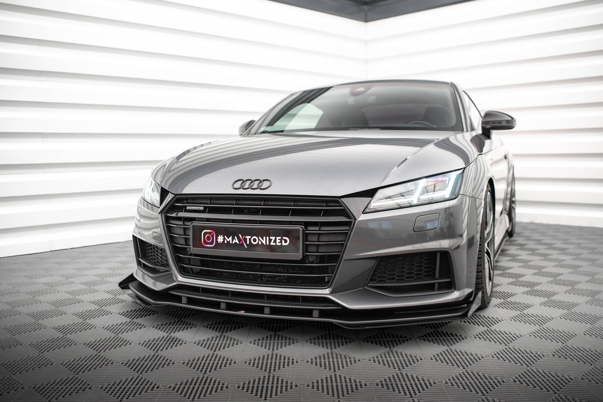 Maxton Design Street Pro Street+ Spoilerlippe Front Ansatz + Flaps passend für Audi TT S / S-Line 8S schwarz Hochglanz