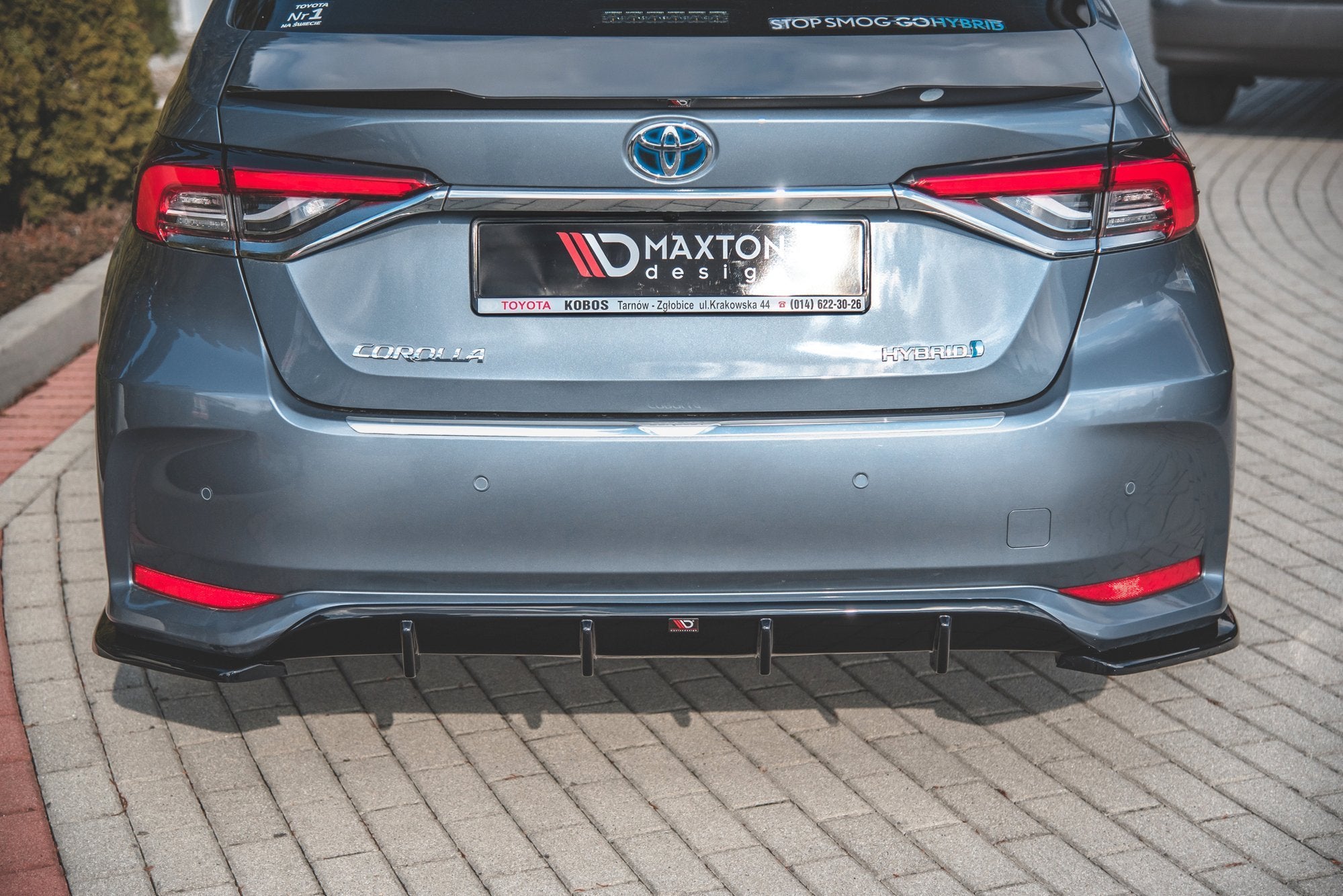 Maxton Design Heck Ansatz Flaps Diffusor passend für Toyota Corolla XII Limousine schwarz Hochglanz
