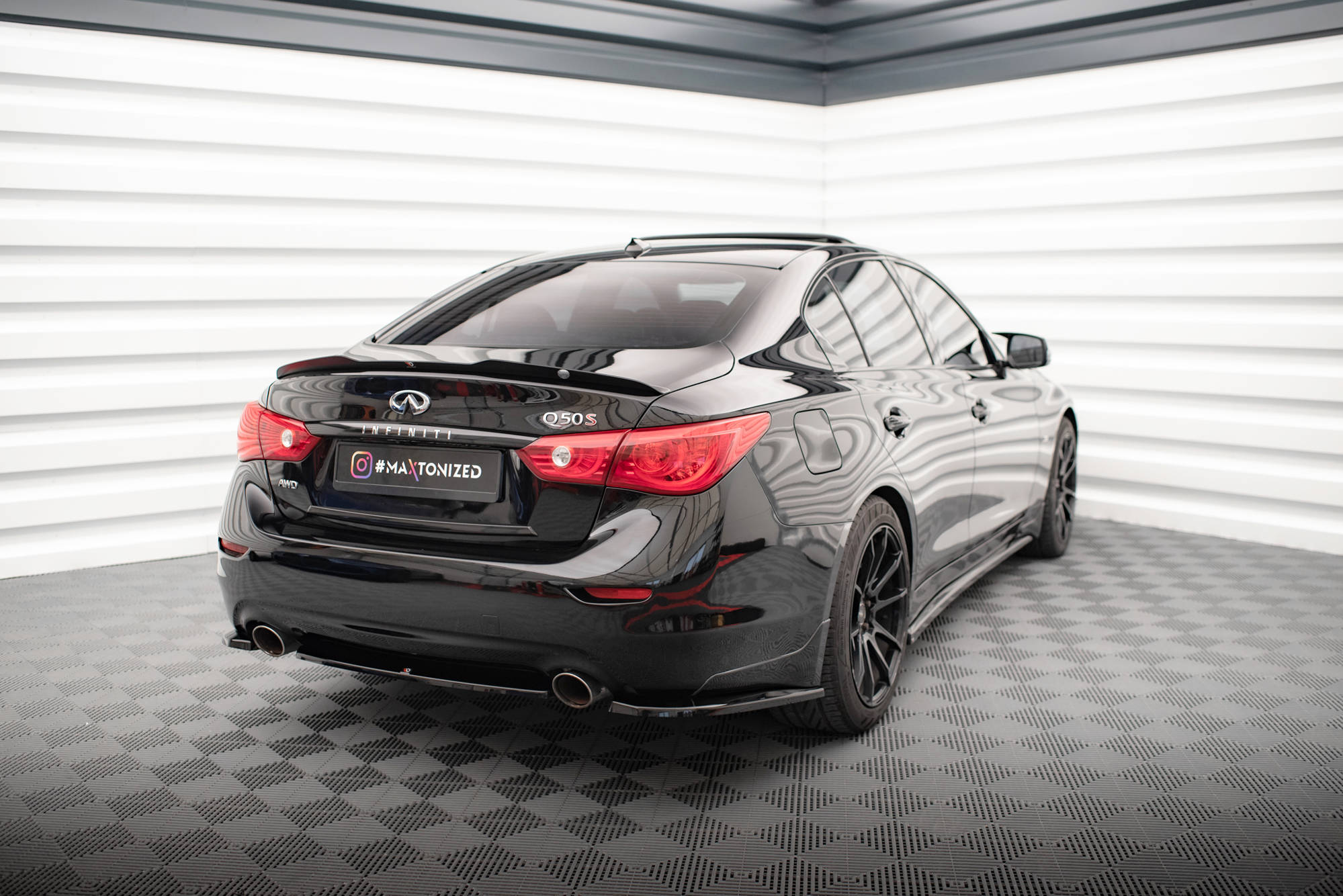 Maxton Design Heckansatz Infiniti Q50 S Mk1 schwarz Hochglanz für Infiniti Q50 Mk1