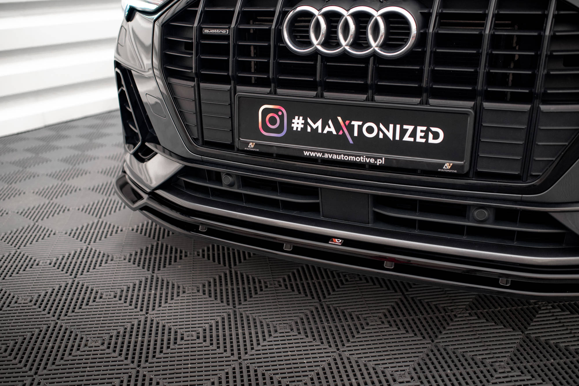 Maxton Design Street+ Spoilerlippe Front Ansatz V.4 passend für Audi Q3 Sportback / SUV S-Line F3 schwarz Hochglanz