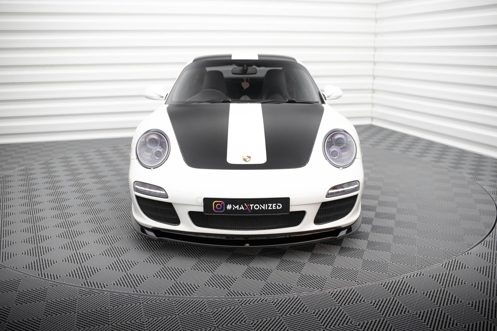 Maxton Design Street+ Spoilerlippe Front Ansatz V.1 passend für Porsche 911 Carrera 997 Facelift schwarz Hochglanz
