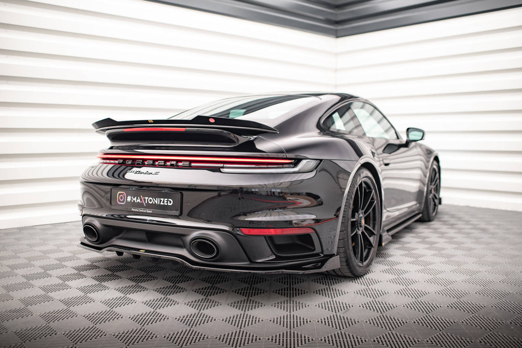 Maxton Design Street+ Mittlerer Diffusor RACE passend für Porsche 911 Turbo S 992 schwarz Hochglanz