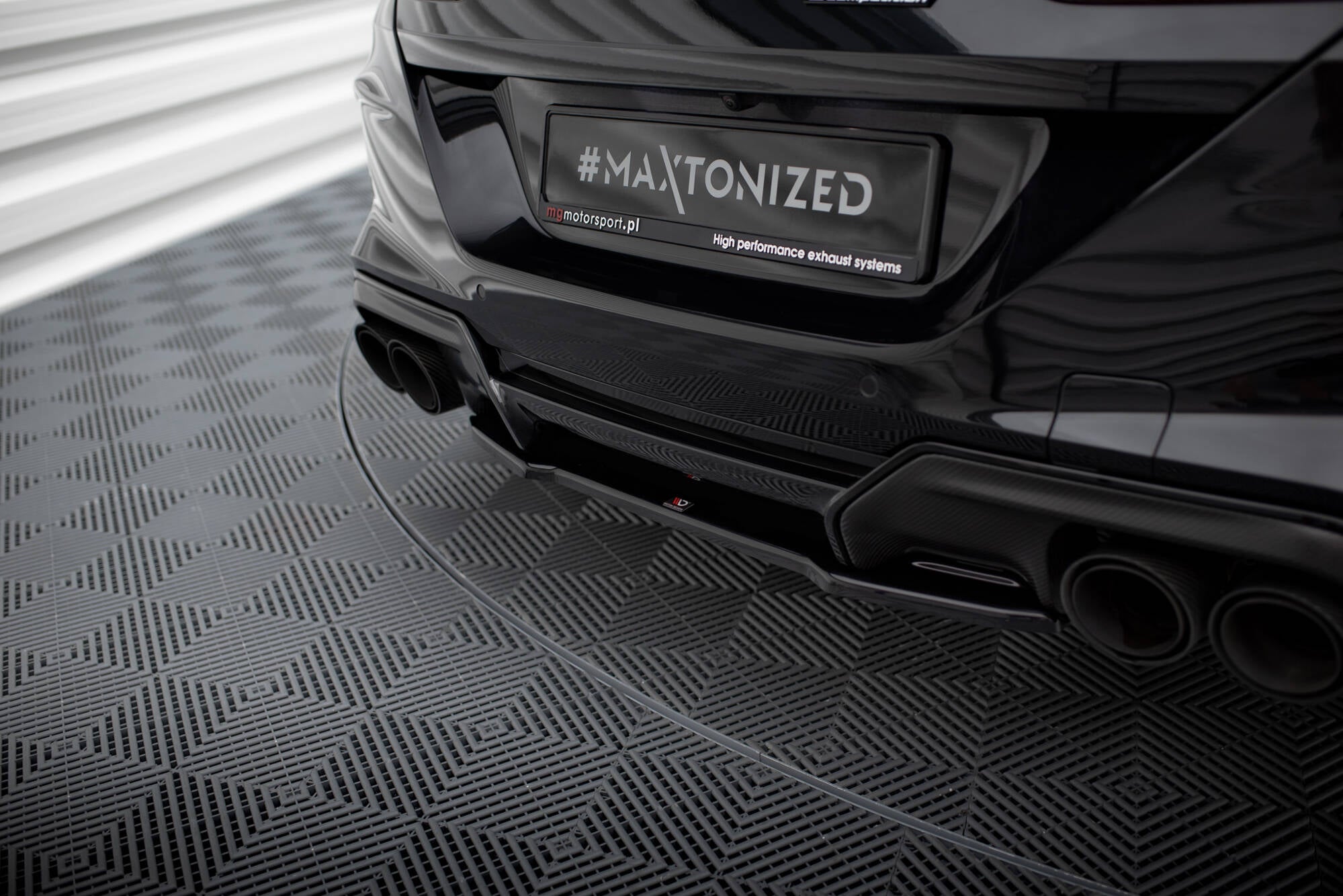 Maxton Design Heckansatz BMW M8 Gran Coupe F93 / Coupe F92 schwarz Hochglanz für BMW M8 Gran Coupe
