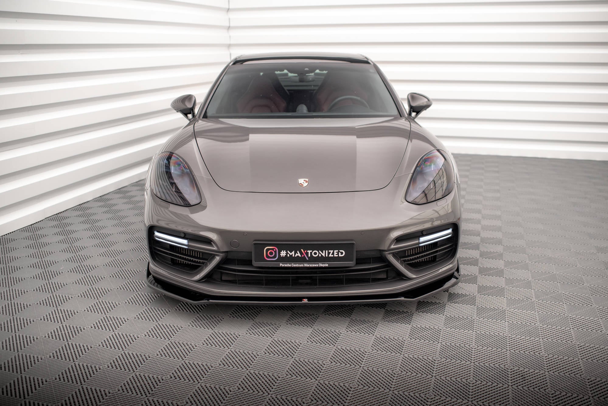 Maxton Design Street+ Spoilerlippe Front Ansatz V.2 passend für Porsche Panamera Turbo S E-Hybrid schwarz Hochglanz