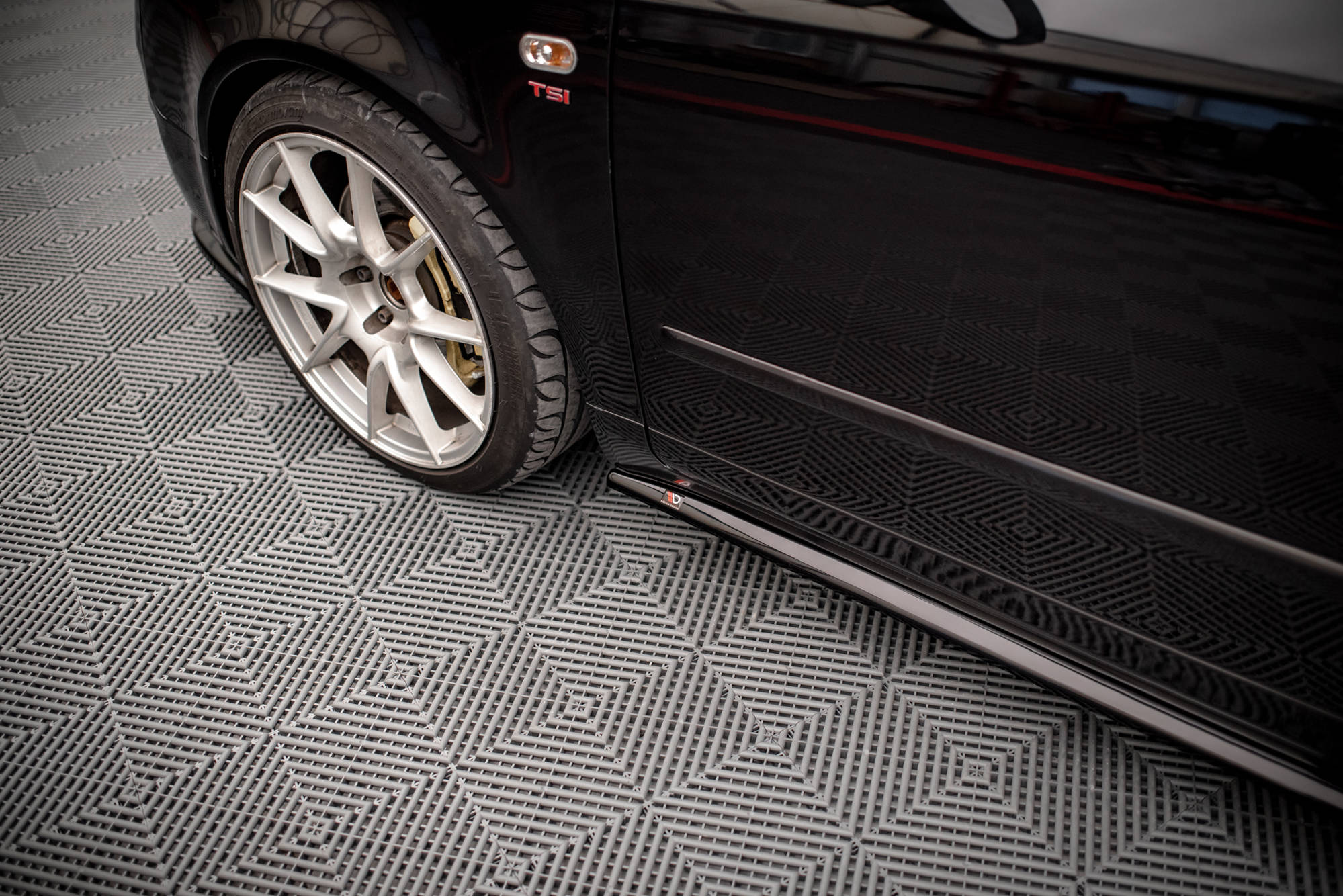 Maxton Design Street+ Seitenschweller Leisten passend für Seat Exeo schwarz Hochglanz