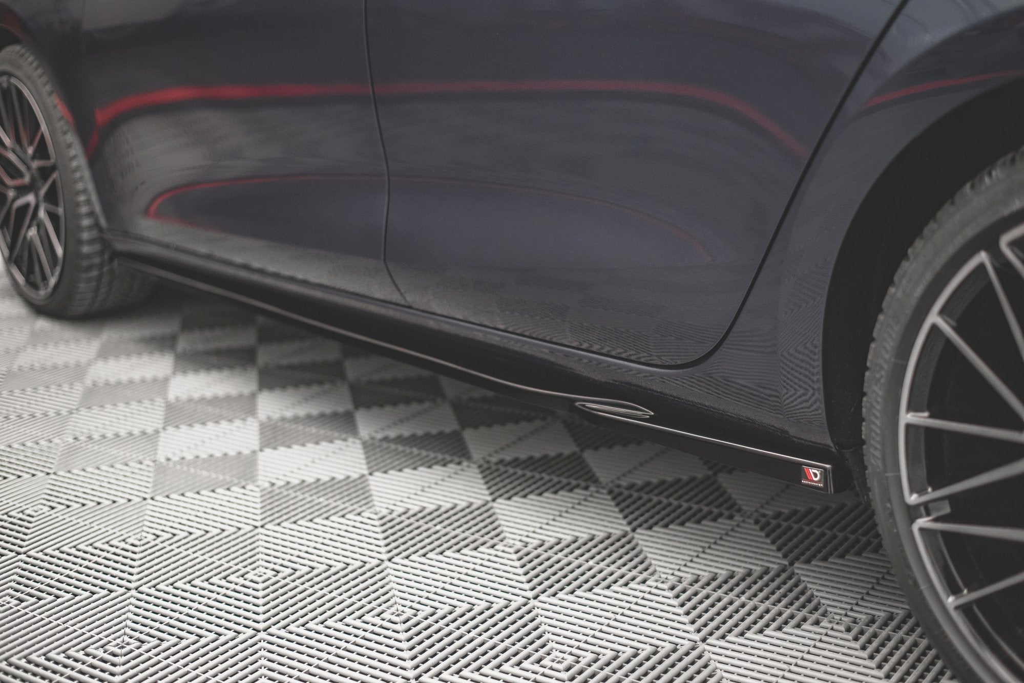 Maxton Design Street+ Seitenschweller Leisten passend für V.1 passend für Seat Leon FR ST / Hatchback Mk4 / Cupra Leon ST / Hatchback Mk1 / Mk1 Facelift schwarz Hochglanz