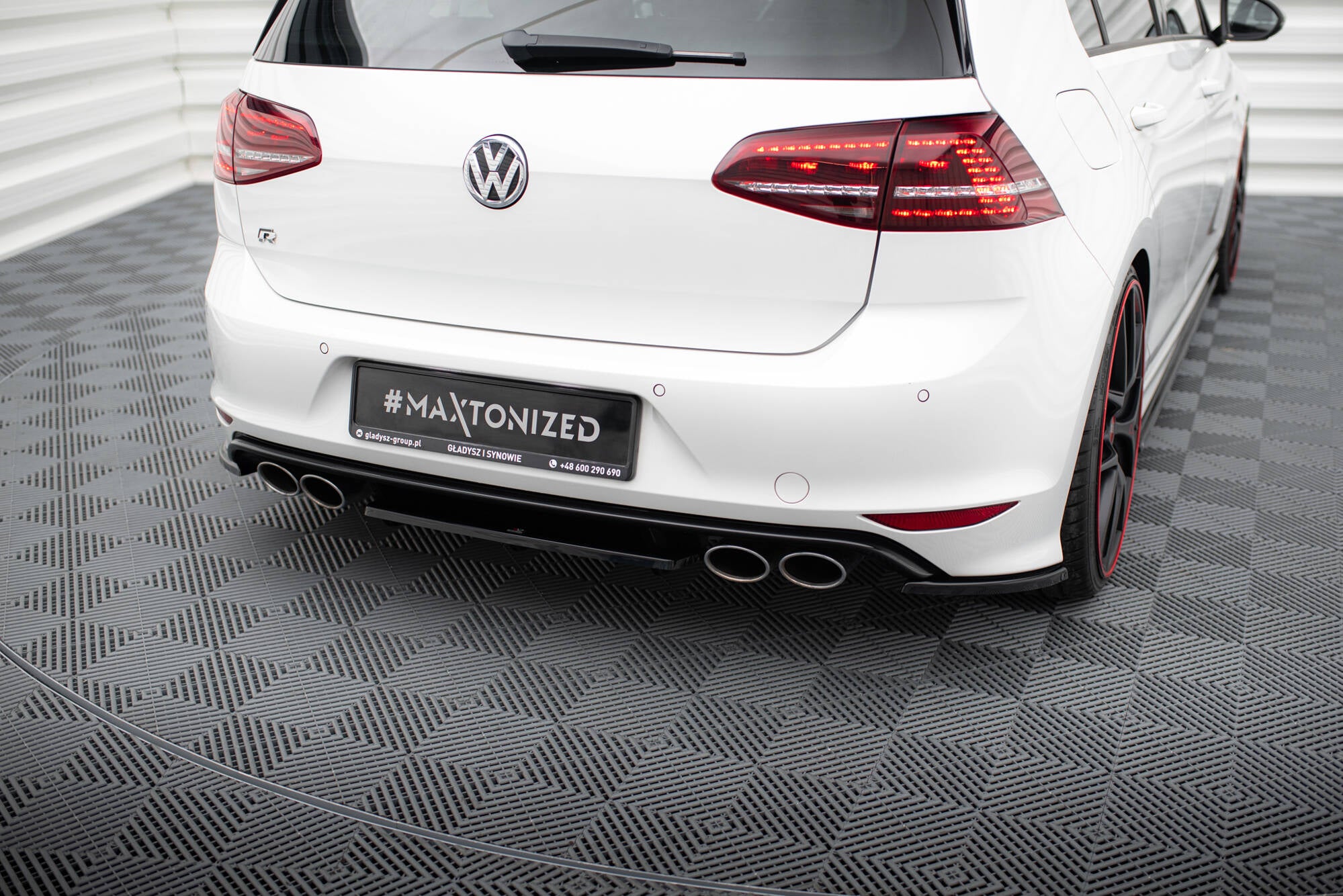 Maxton Design Heckansatz VW GOLF 7 R im DTM LOOK schwarz Hochglanz für Volkswagen Golf Mk7