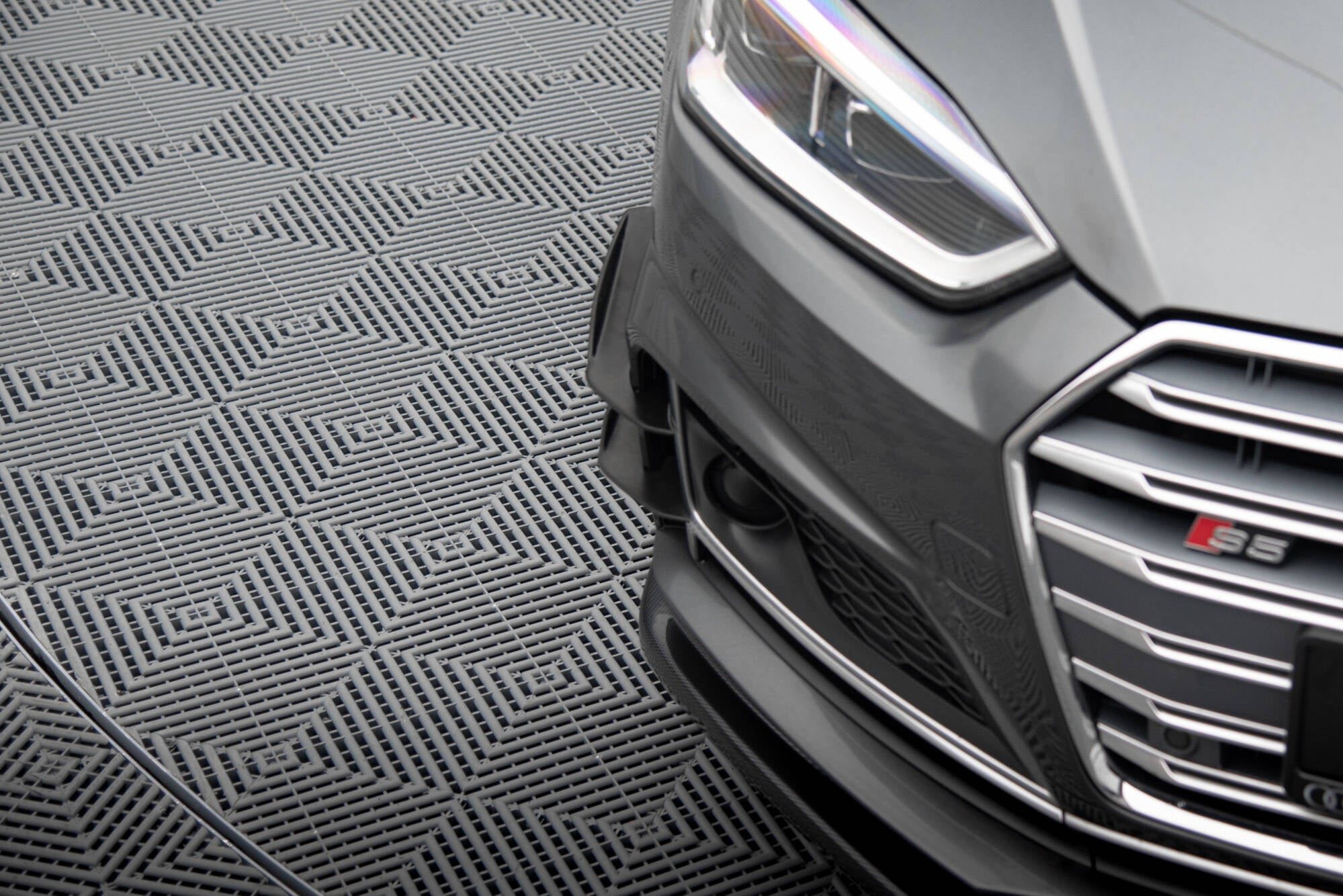 Maxton Design Stoßstangen Flaps Wings vorne Canards passend für Audi S5 / A5 S-Line Coupe / Sportback F5
