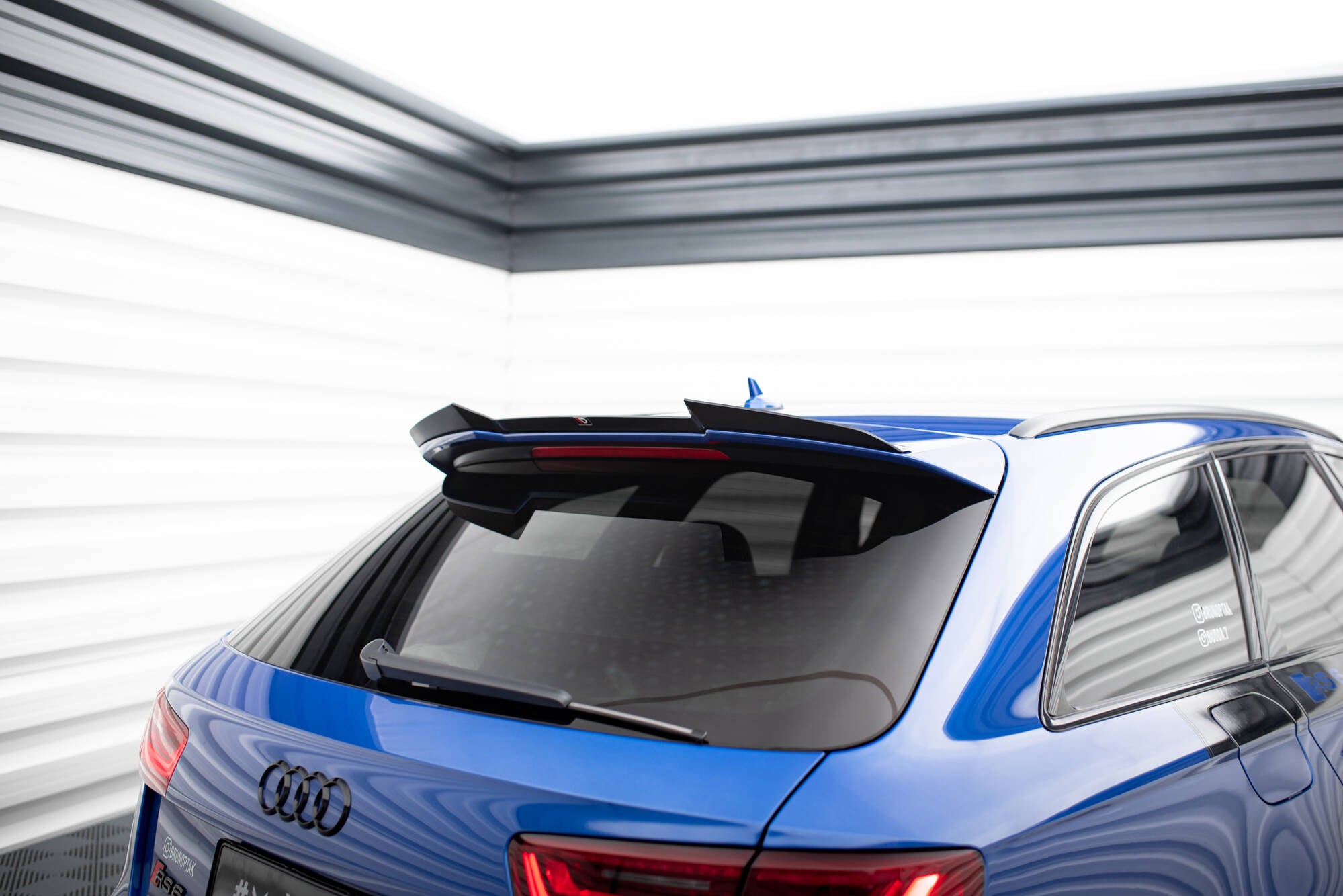 Maxton Design Spoiler CAP V.2 passend für Audi RS6 C7 / C7 Facelift schwarz Hochglanz