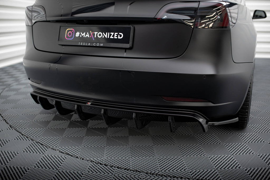 Maxton Design Diffusor Heck Ansatz V.2 passend für Tesla Model 3 schwarz Hochglanz