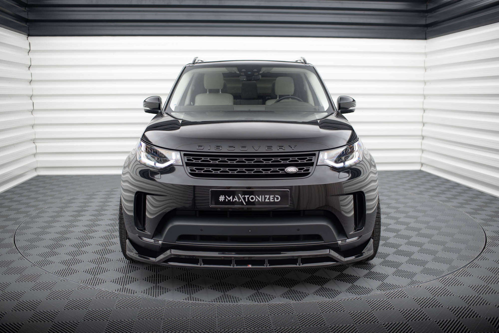 Maxton Design Street+ Spoilerlippe Front Ansatz passend für Land Rover Discovery HSE Mk5 schwarz Hochglanz