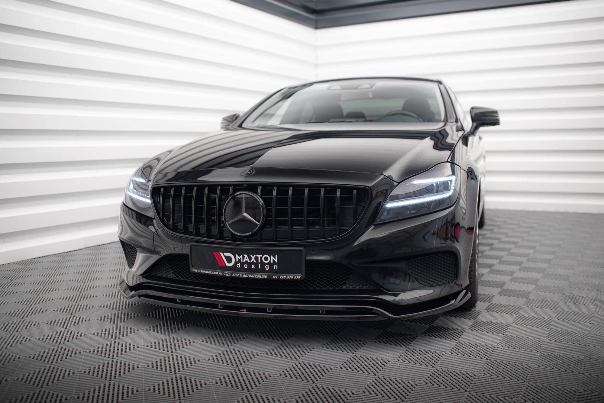 Maxton Design Street+ Spoilerlippe Front Ansatz passend für Mercedes-Benz CLS C218 Facelift schwarz Hochglanz