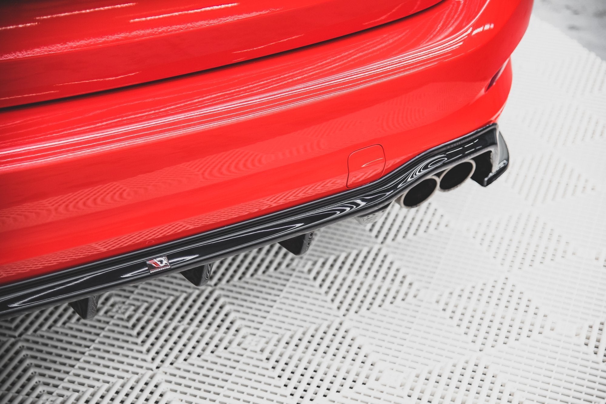 Maxton Design Diffusor Heck Ansatz passend für Ford Focus ST-Line Kombi Mk4 schwarz Hochglanz