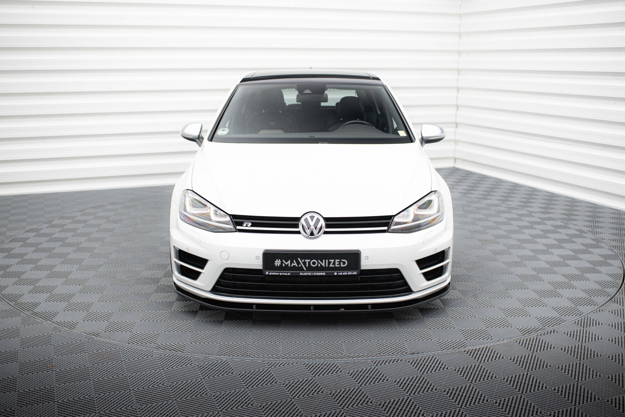 Maxton Design Street+ Spoilerlippe Front Ansatz V.1 passend für VW Golf R / R-Line Mk7 schwarz Hochglanz