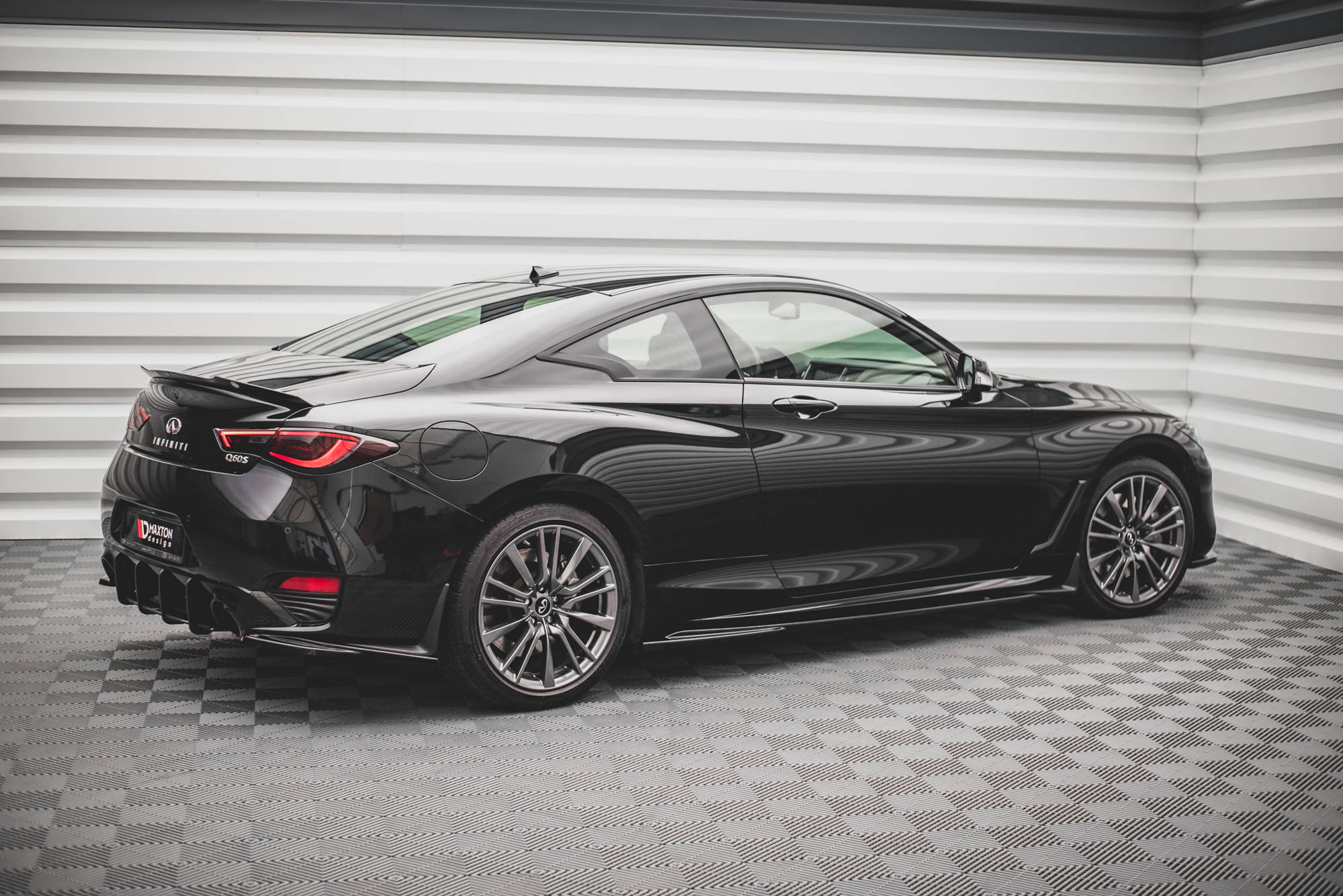 Maxton Design Street+ Seitenschweller Leisten passend für Infiniti Q60 S Mk2 schwarz Hochglanz